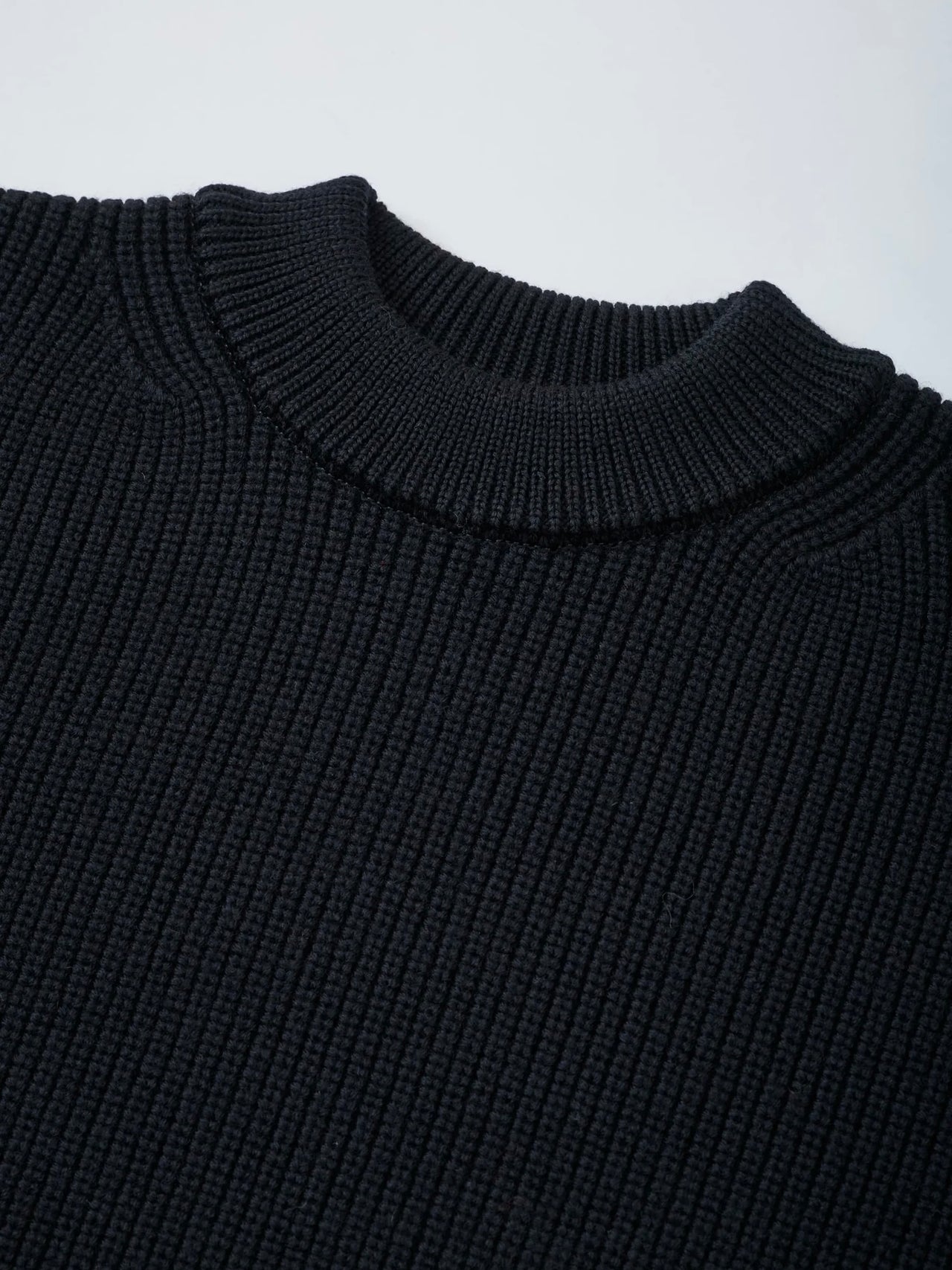 THE DAY / MERINO WOOL CREWNECK KNIT (BLACK)