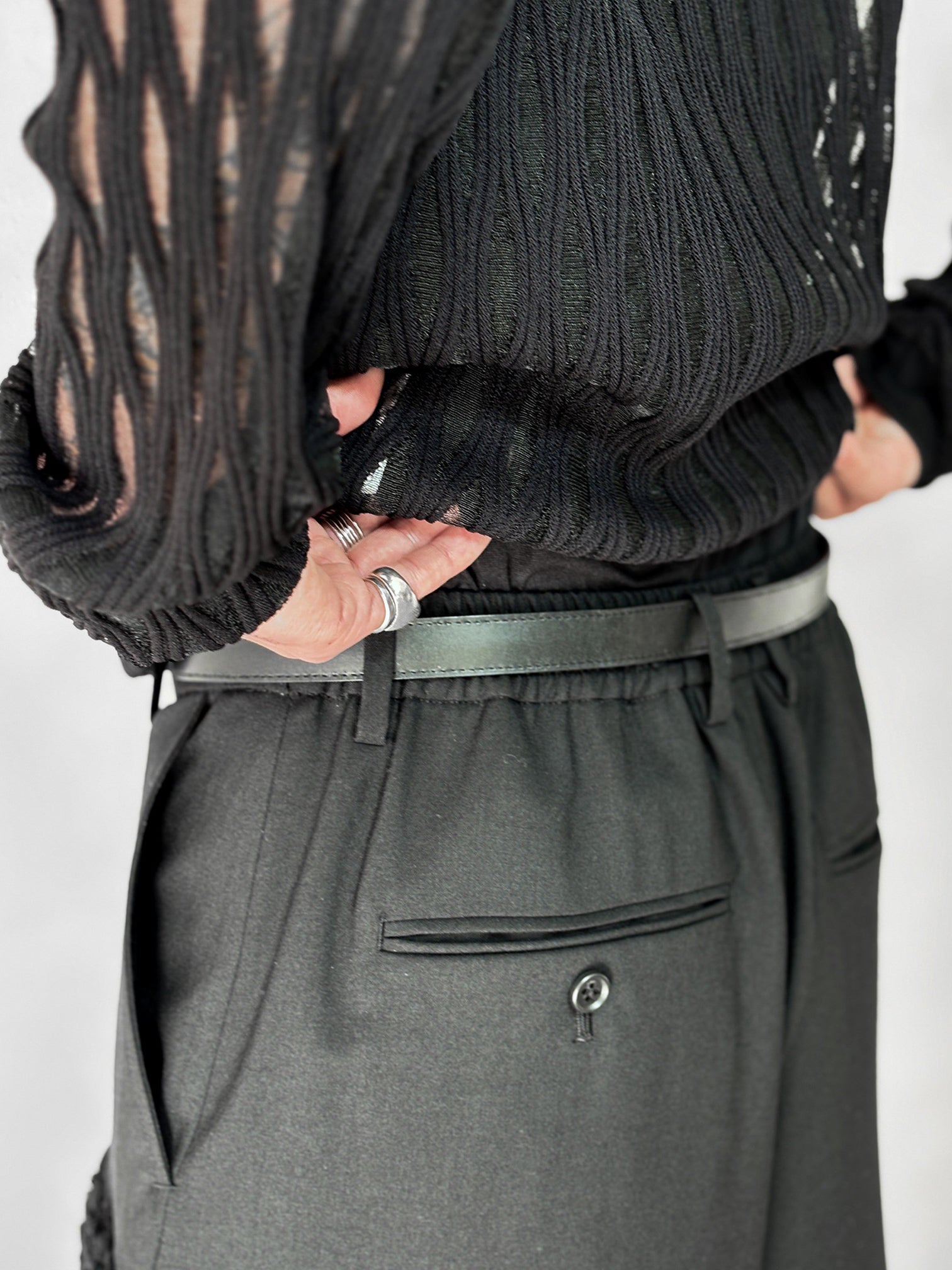 TAAKK / SHORT WRAP PANTS (BLACK)