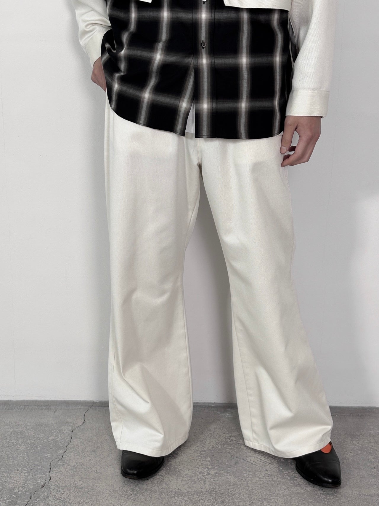 YUTASETOGAWA / CONTOUR 5 TROUSERS (IVORY)