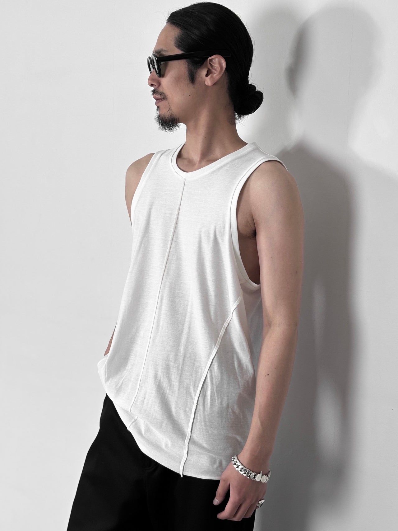 YUTASETOGAWA / OUTSEAM COTTON TANK (WHITE)