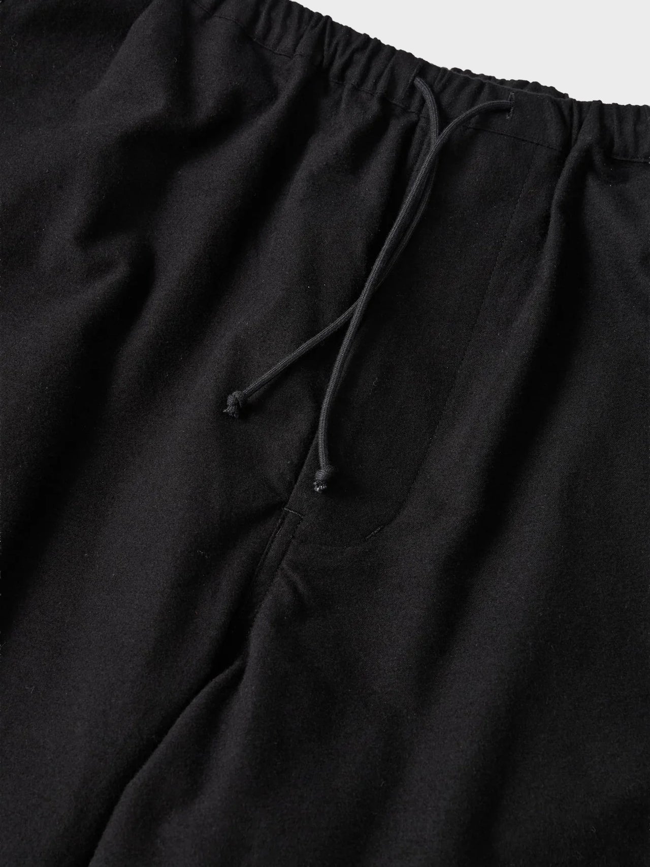 【7月上旬〜中旬入荷予定】THE DAY / BRUSHED COTTON EASY TROUSERS (BLACK)