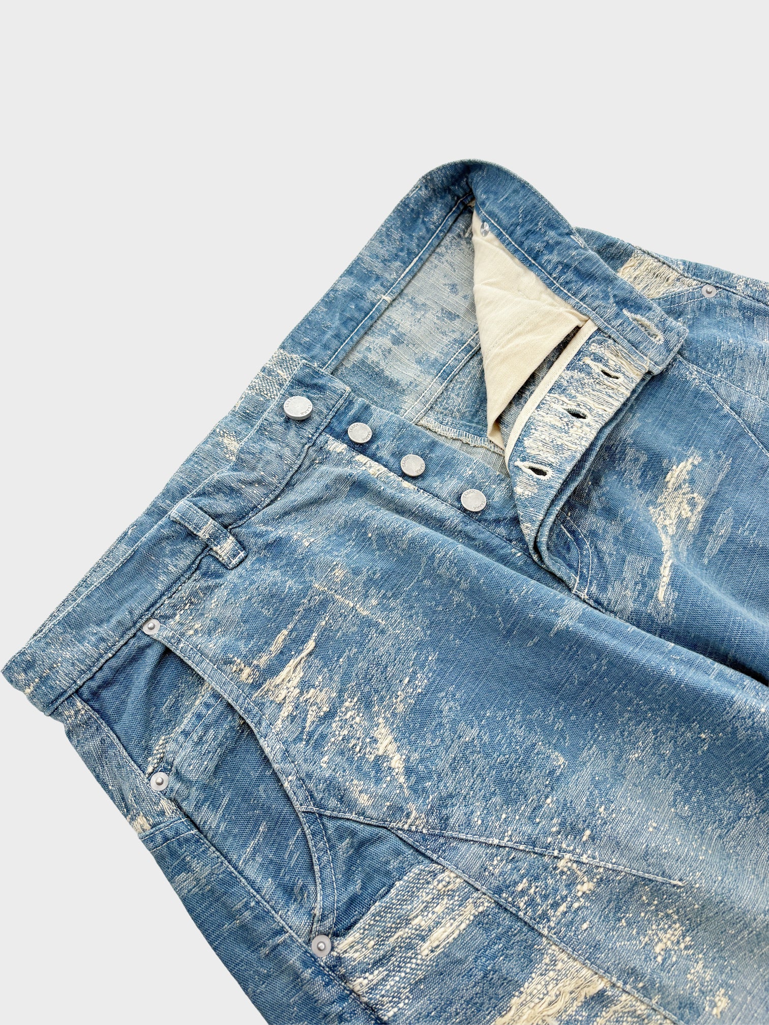 TAAKK / DENIM CURVED PANTS (INDIGO BLEACH)