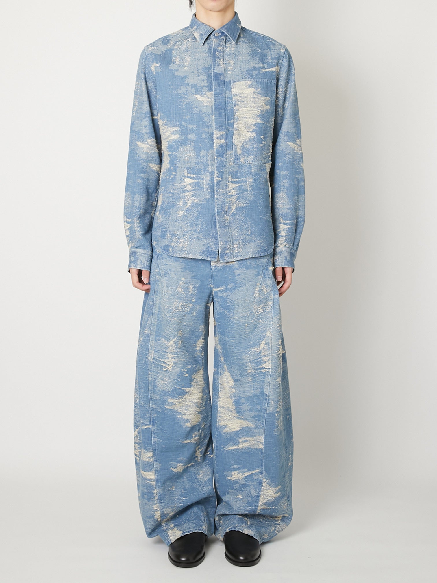 8月22日(土)12:00発売】TAAKK / DENIM CURVED PANTS (INDIGO BLEACH)
