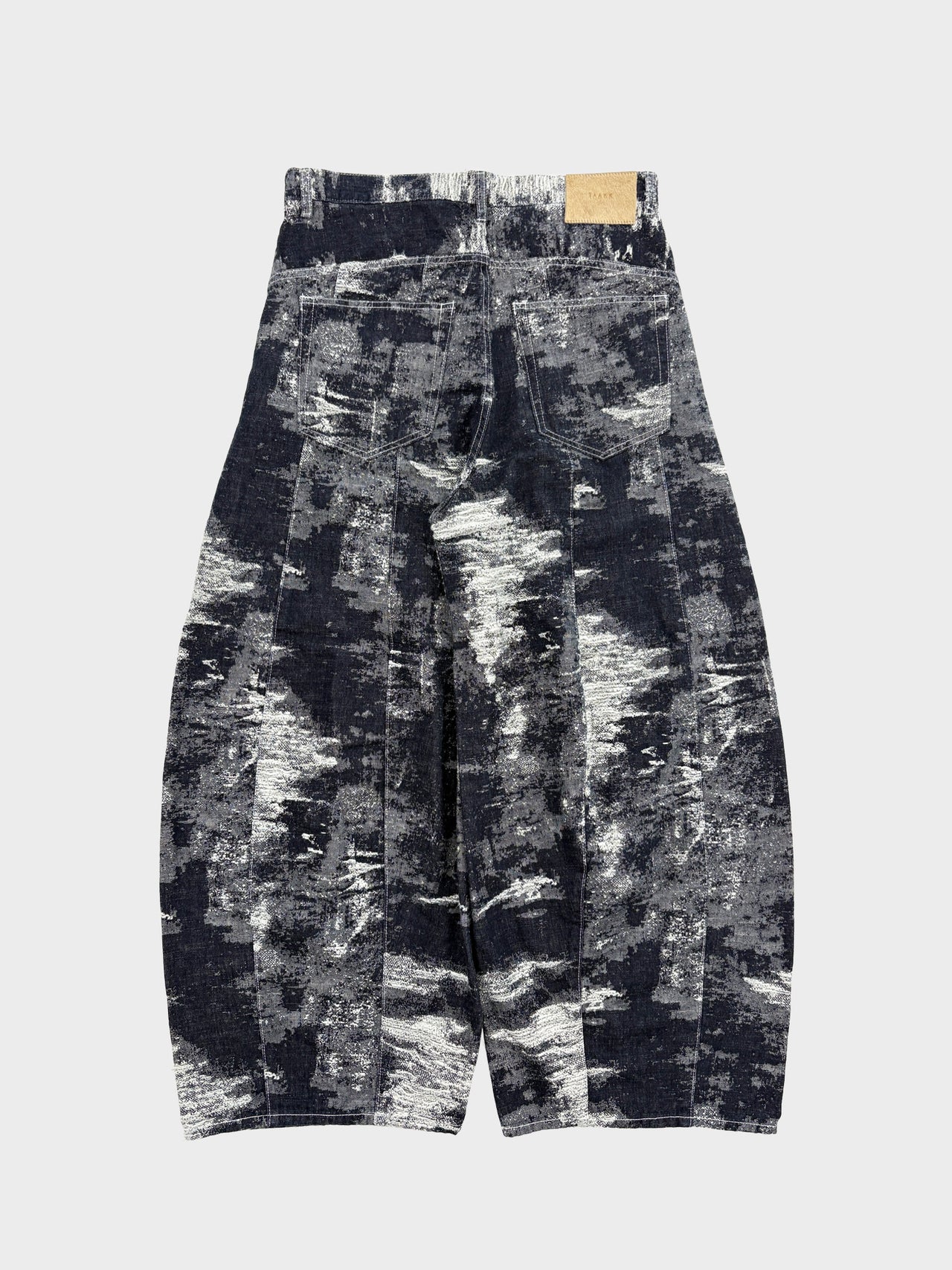 【8月22日(土)12:00発売】TAAKK / DENIM CURVED PANTS (ONE WASH)