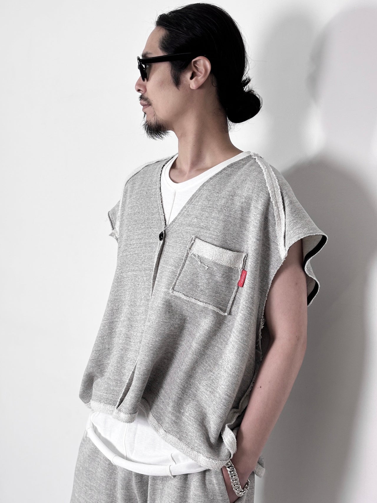 YUTASETOGAWA / RAW V PULLOVER (ASH)