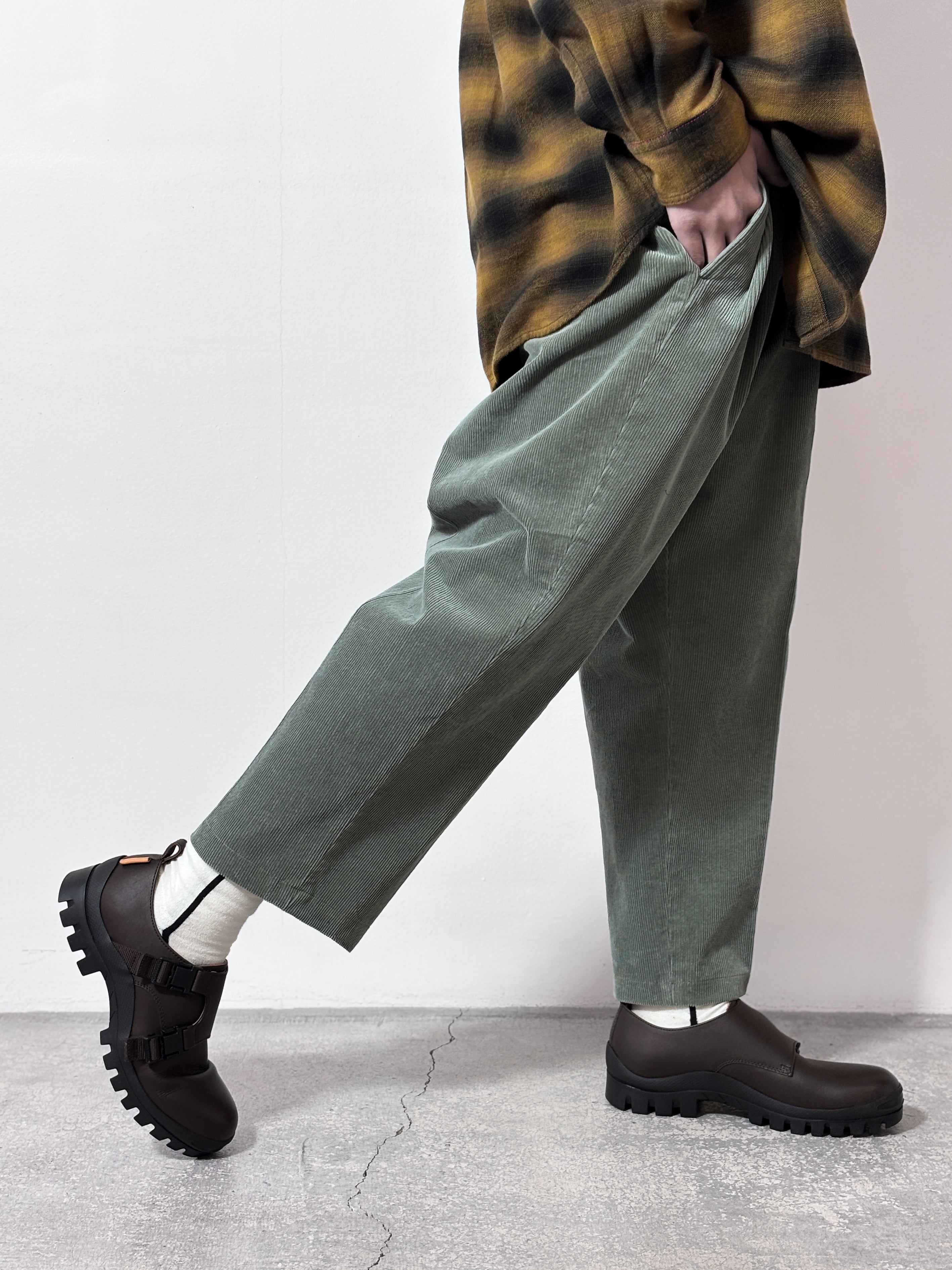 Hender Scheme / double monk #2146 (BROWN)