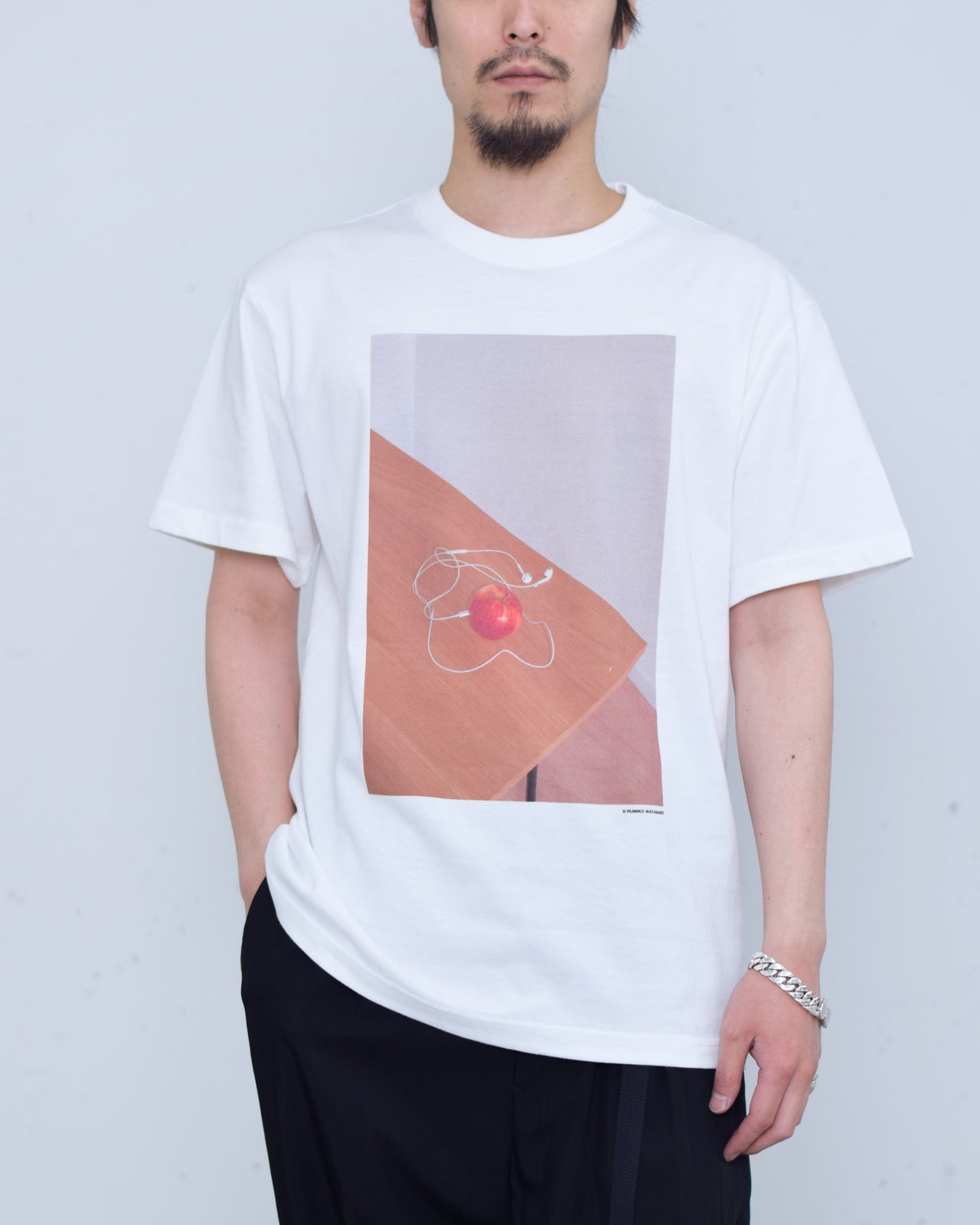 RUMIKO WATANABE / "Anonymous login" PHOTO TEE (APPLE)