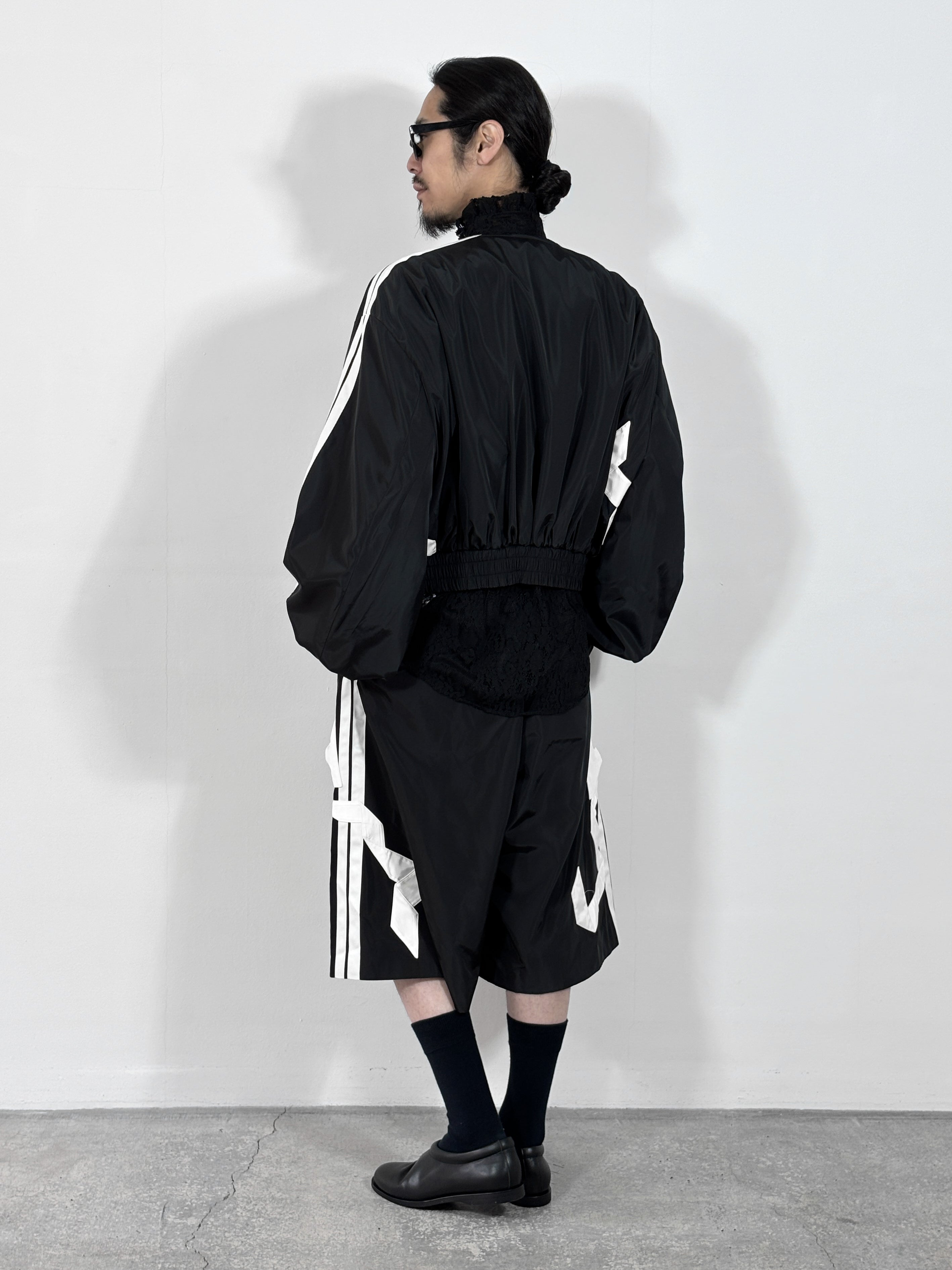 VIVIANO / RIBBON DETAIL SIDE LINE WIDE SHORTS (BLACK)