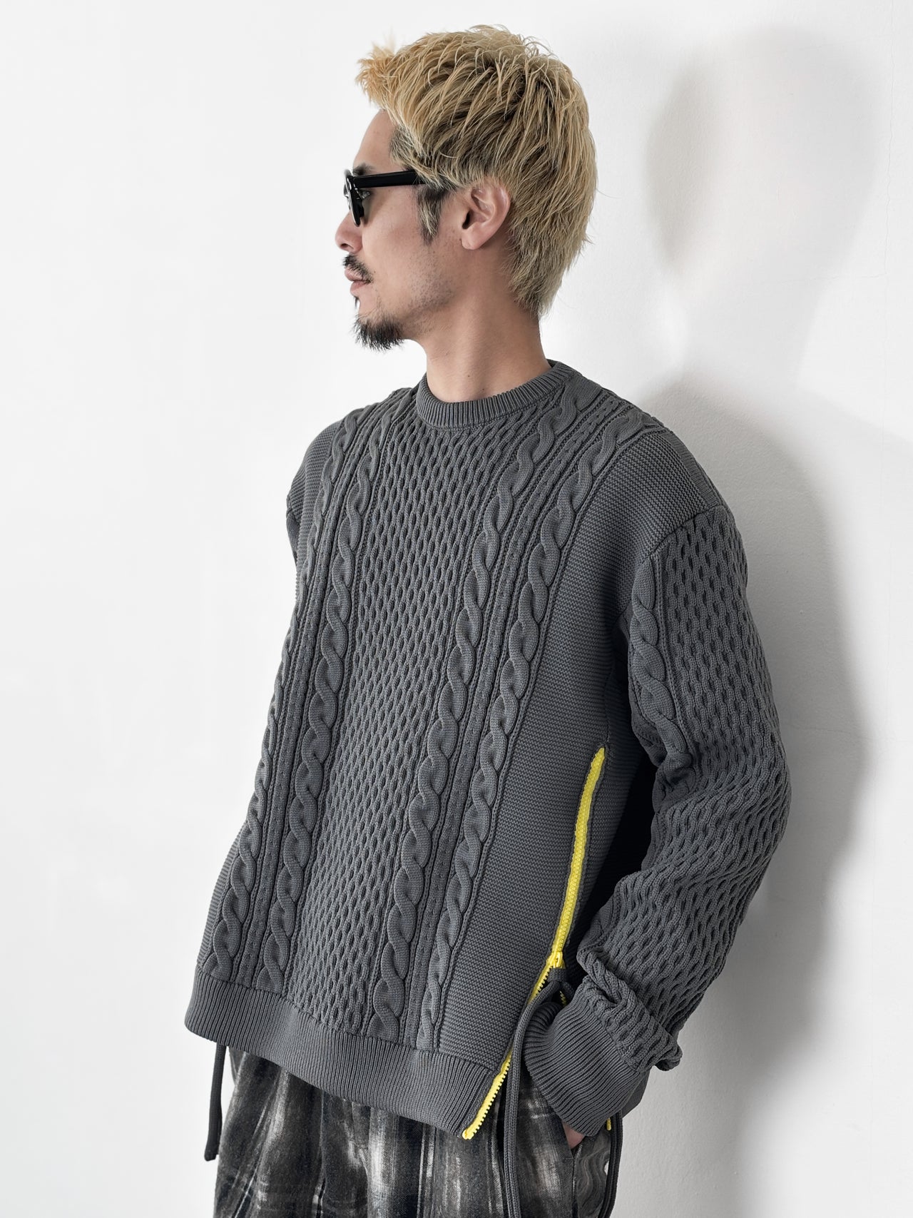 【8/28(金)12:00発売】DIGAWEL / SIDE ZIP SWEATER (C.GRAY)