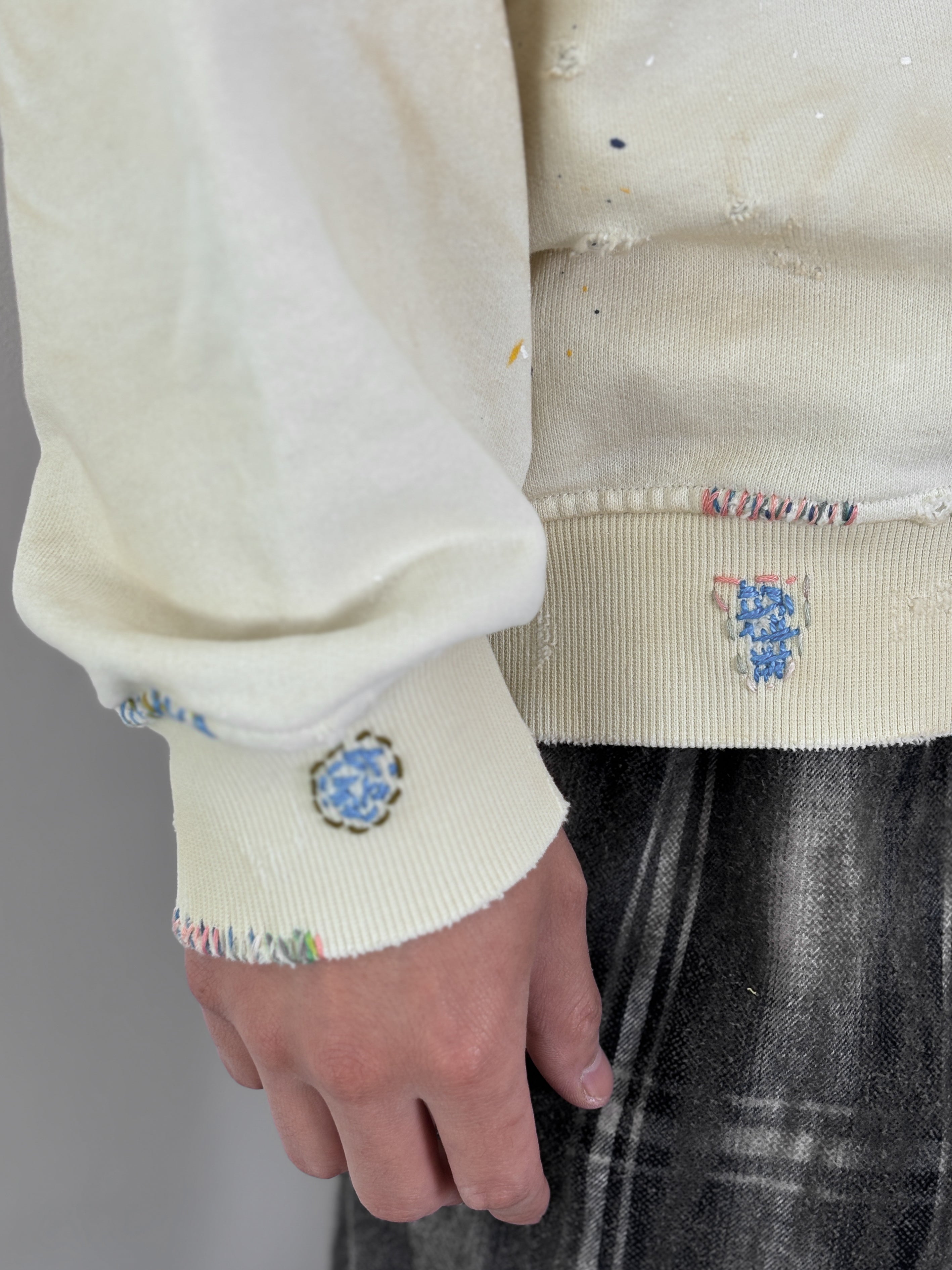 DIGAWEL / DISTRESSED SWEATSHIRT (CREAM)