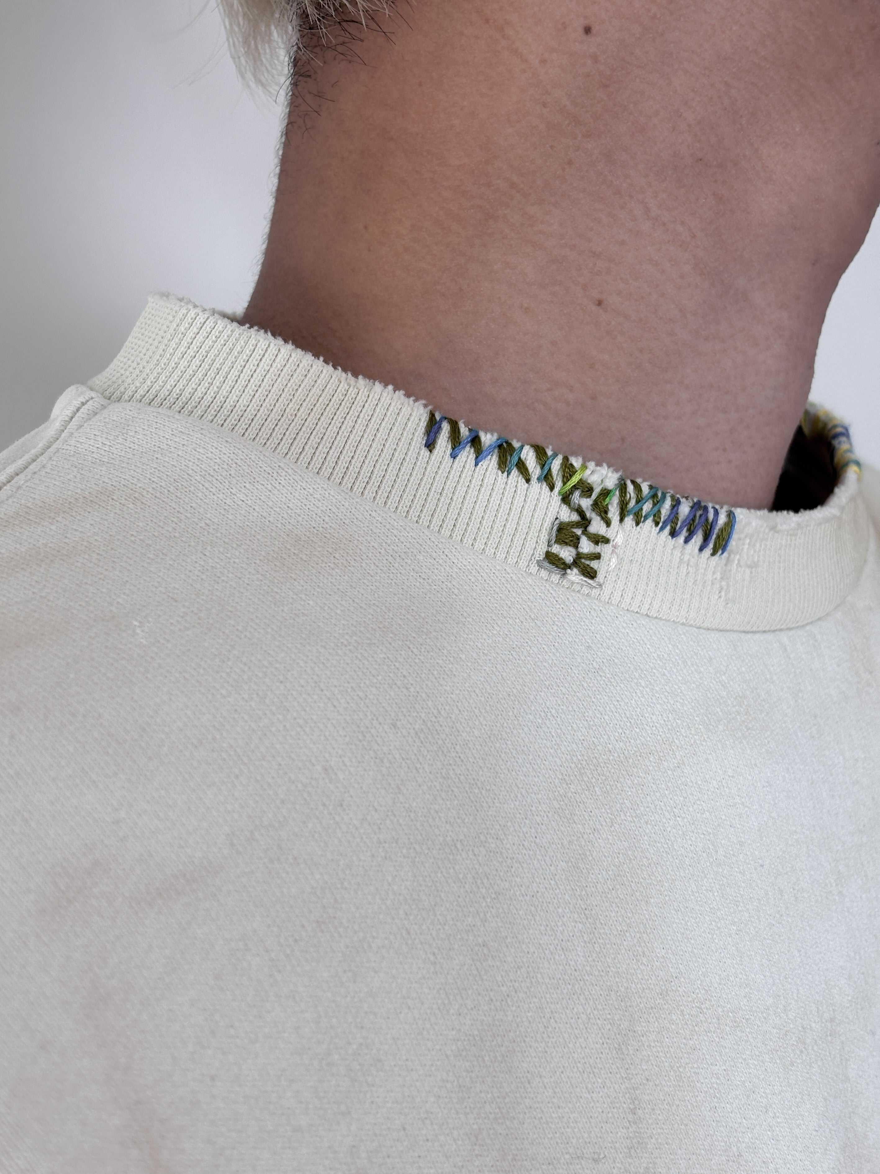 DIGAWEL / DISTRESSED SWEATSHIRT (CREAM)