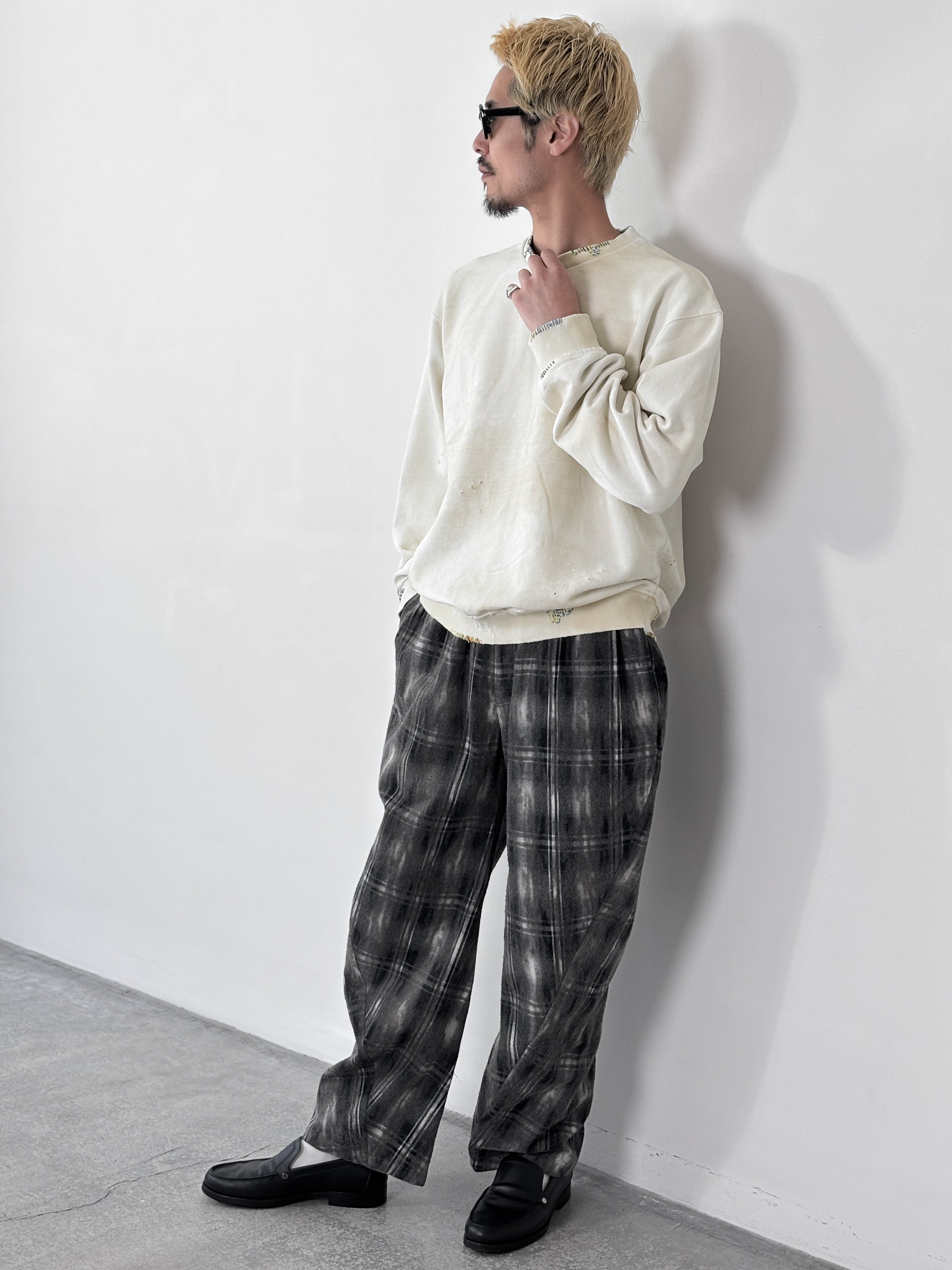 DIGAWEL / DISTRESSED SWEATSHIRT (CREAM)