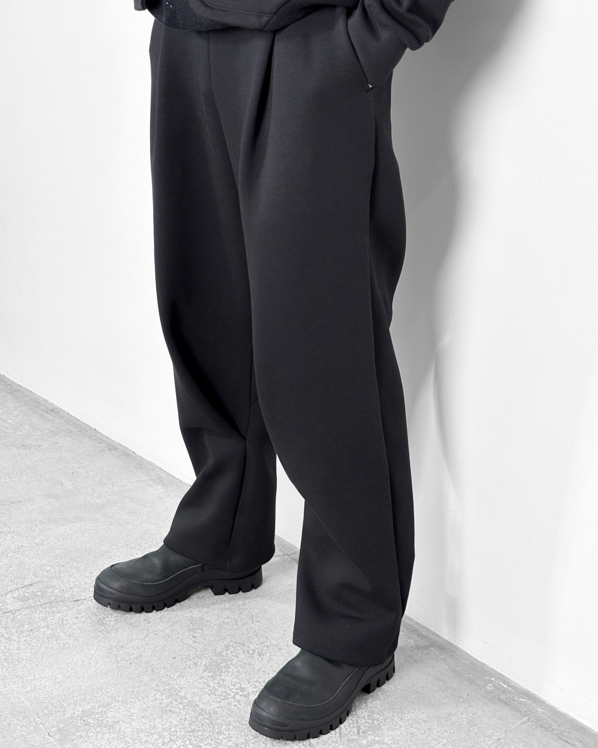 【9月19日(土)12:00発売】HATRA / Spacer_Pants (BLACK)