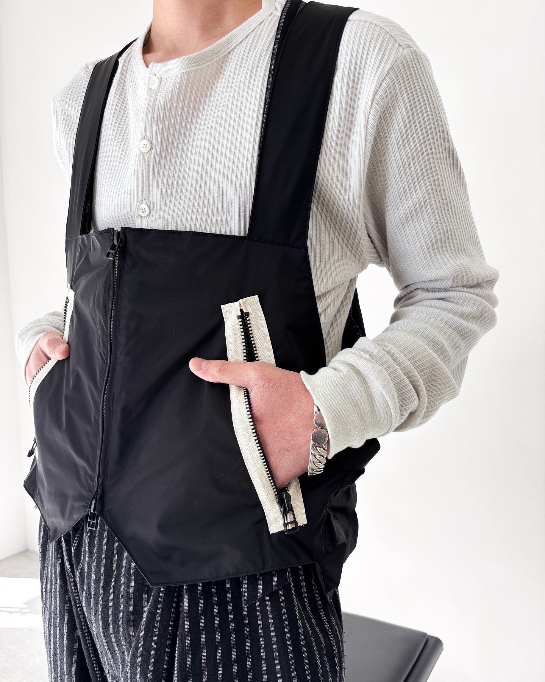 My Beautiful Landlet　Backpack Vest my beautiful landlet / NYLON TAFFETA WATER PROOF BAG VEST (BLACK)
