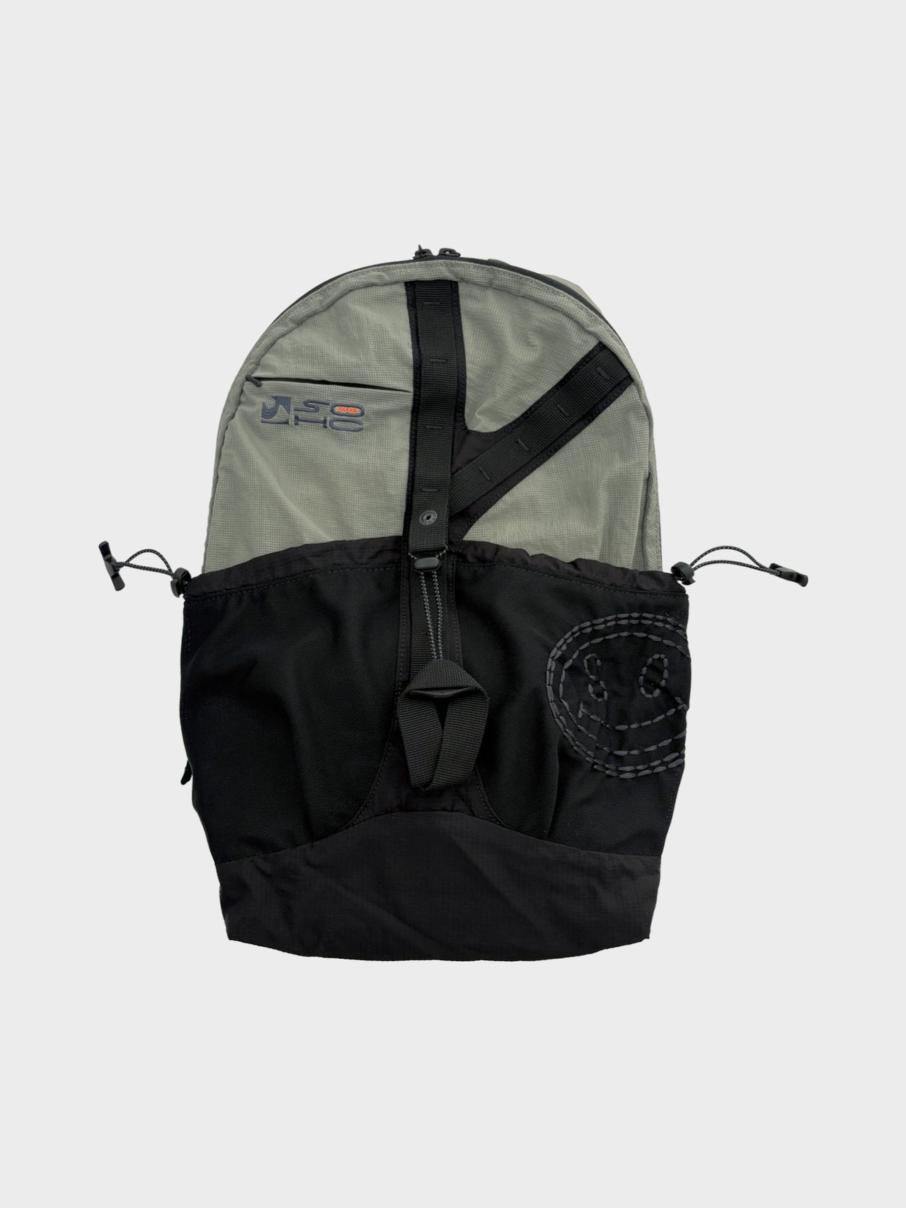 【3月14日(土)12:00販売開始】SOMEWHERE OUTSIDE HIKING COMPANY / Mesh Pocket Daypack (GRAY)