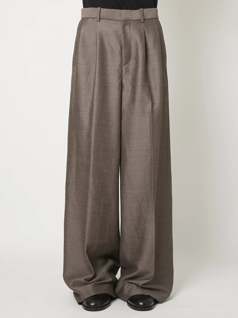 【8月22日(土)12:00発売】TAAKK / TWO-TUCK WIDE TROUSERS (BROWN)