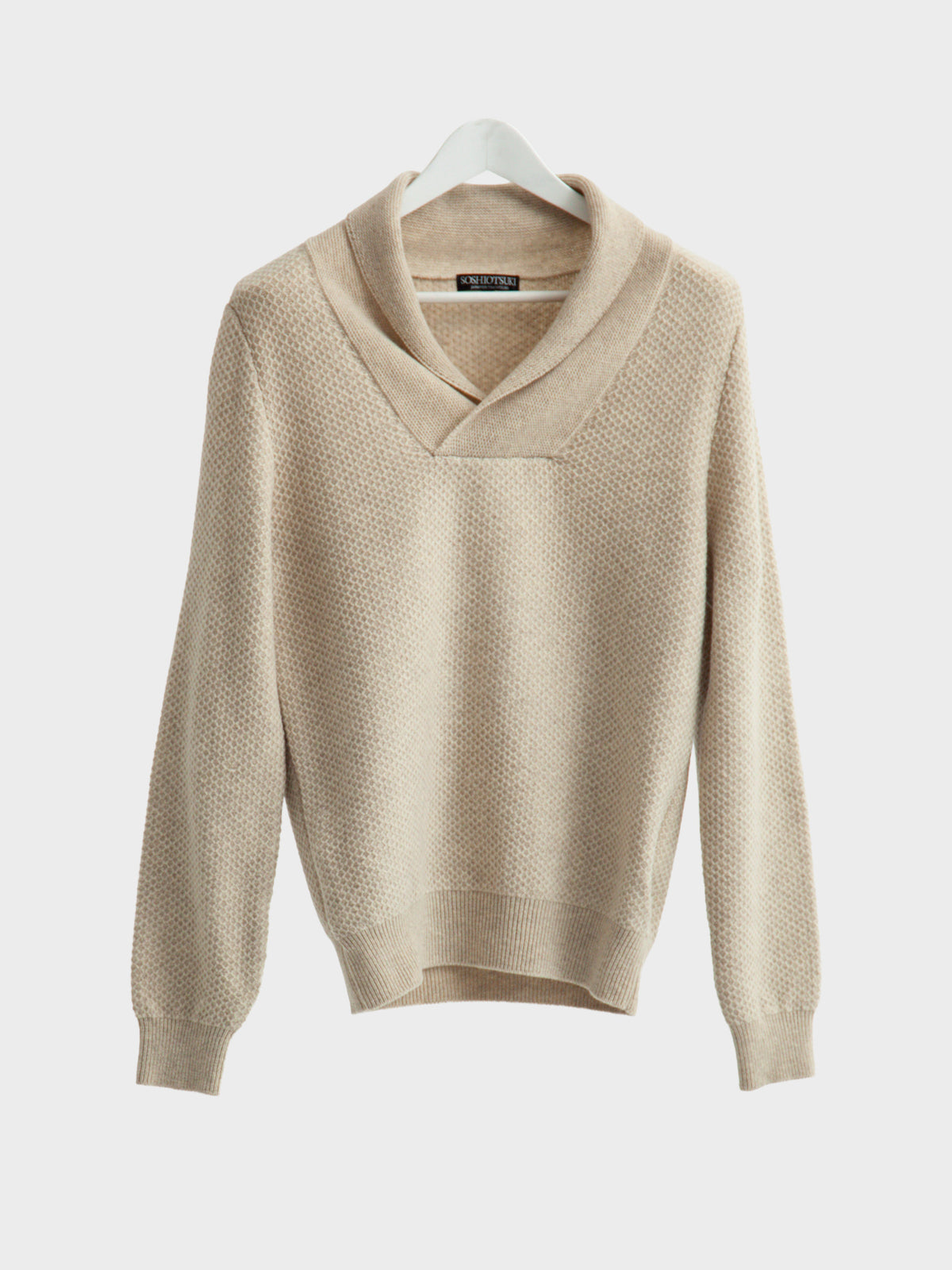 【10月24日(土)発売)】SOSHIOTSUKI / SHAWL COLLAR KNIT SWEATER (BEIGE)