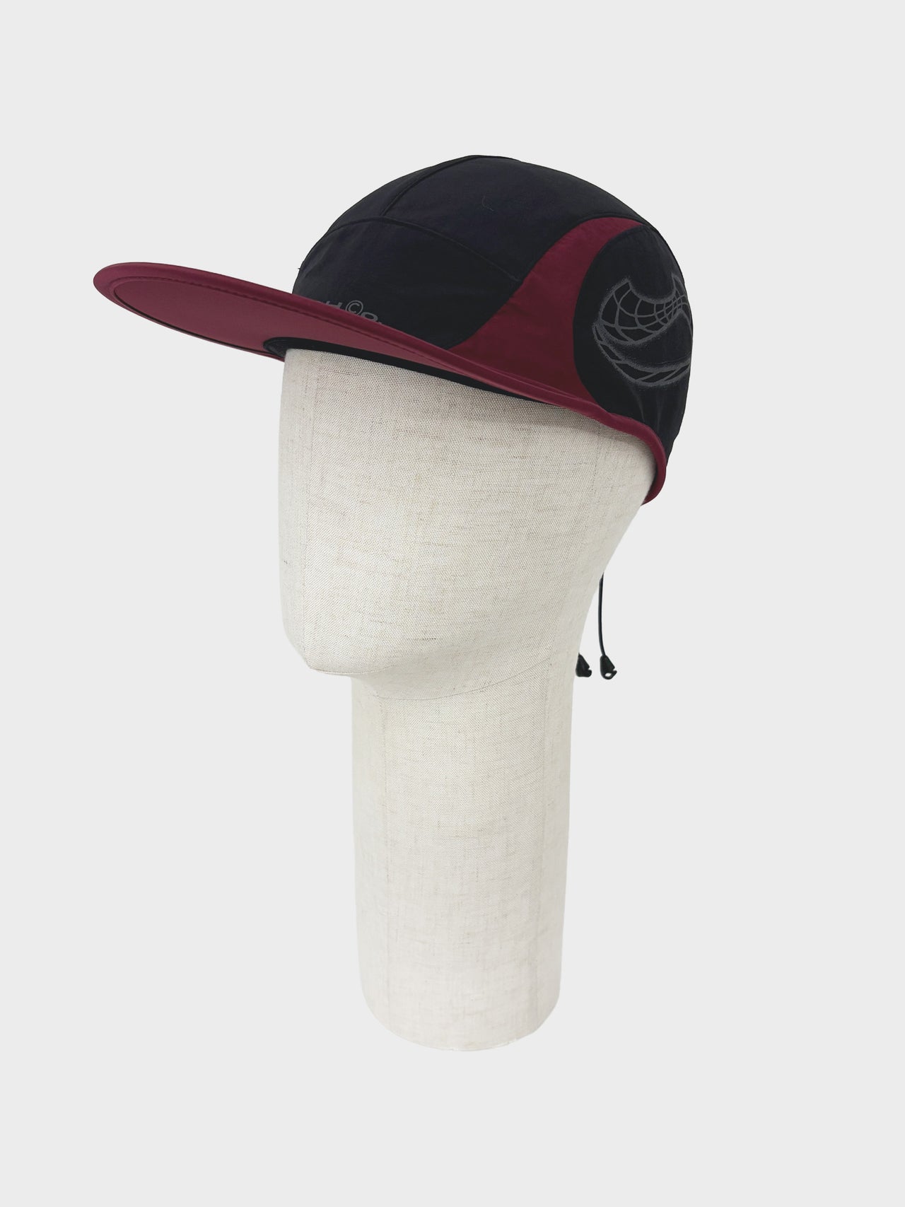 SOMEWHERE OUTSIDE HIKING COMPANY / SOHC CURVED LINE CAP (BLACK)