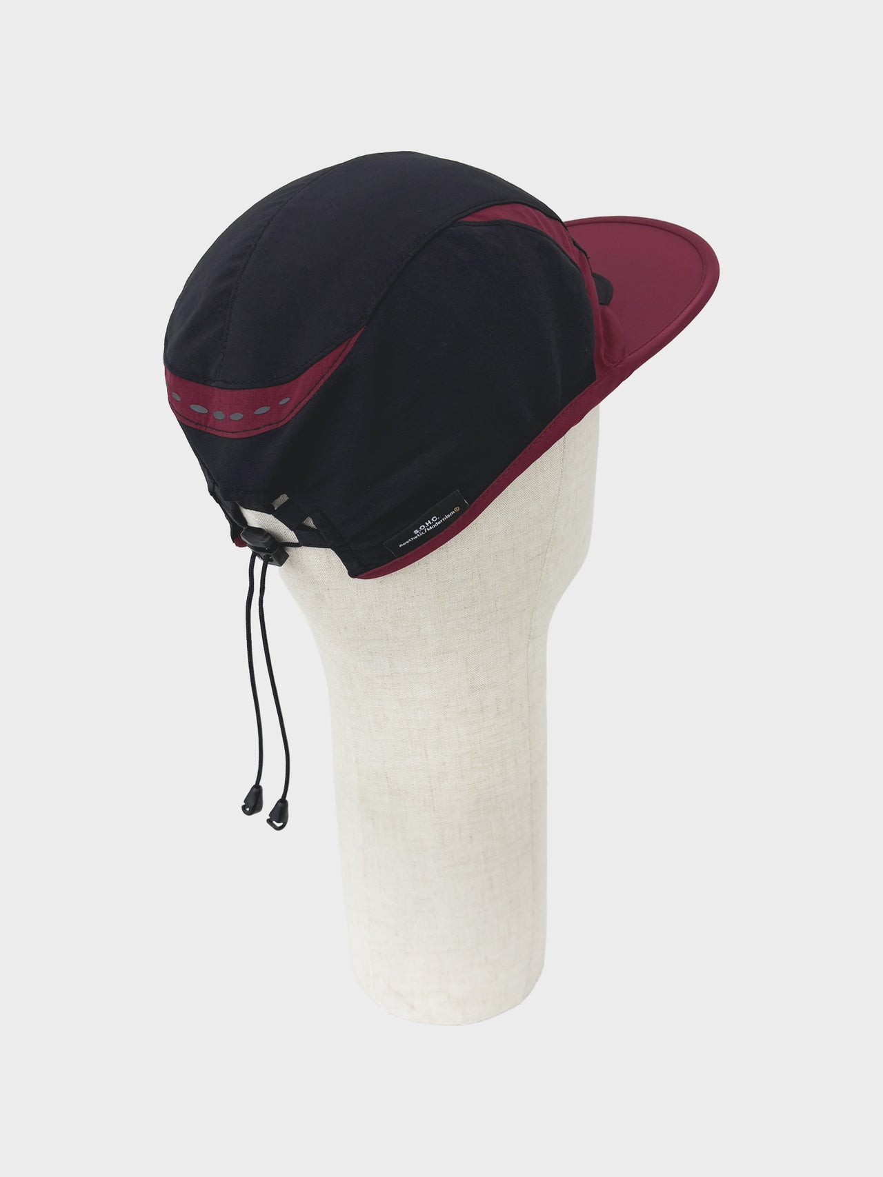 SOMEWHERE OUTSIDE HIKING COMPANY / SOHC CURVED LINE CAP (BLACK)