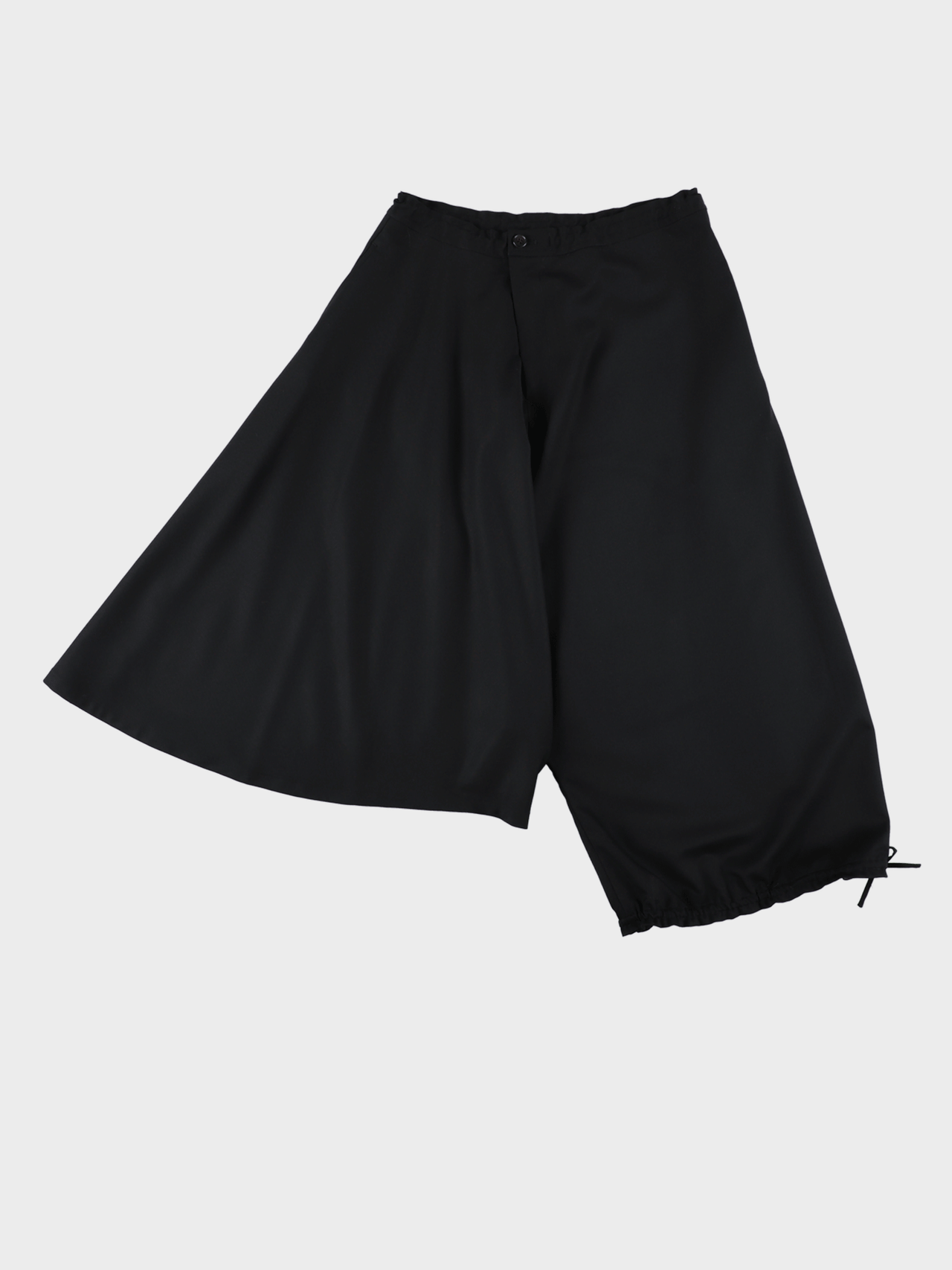 【12月20日(土)販売開始】Sulvam / GABARDINE ASYMMETRY BALLOON PANTS (BLACK)