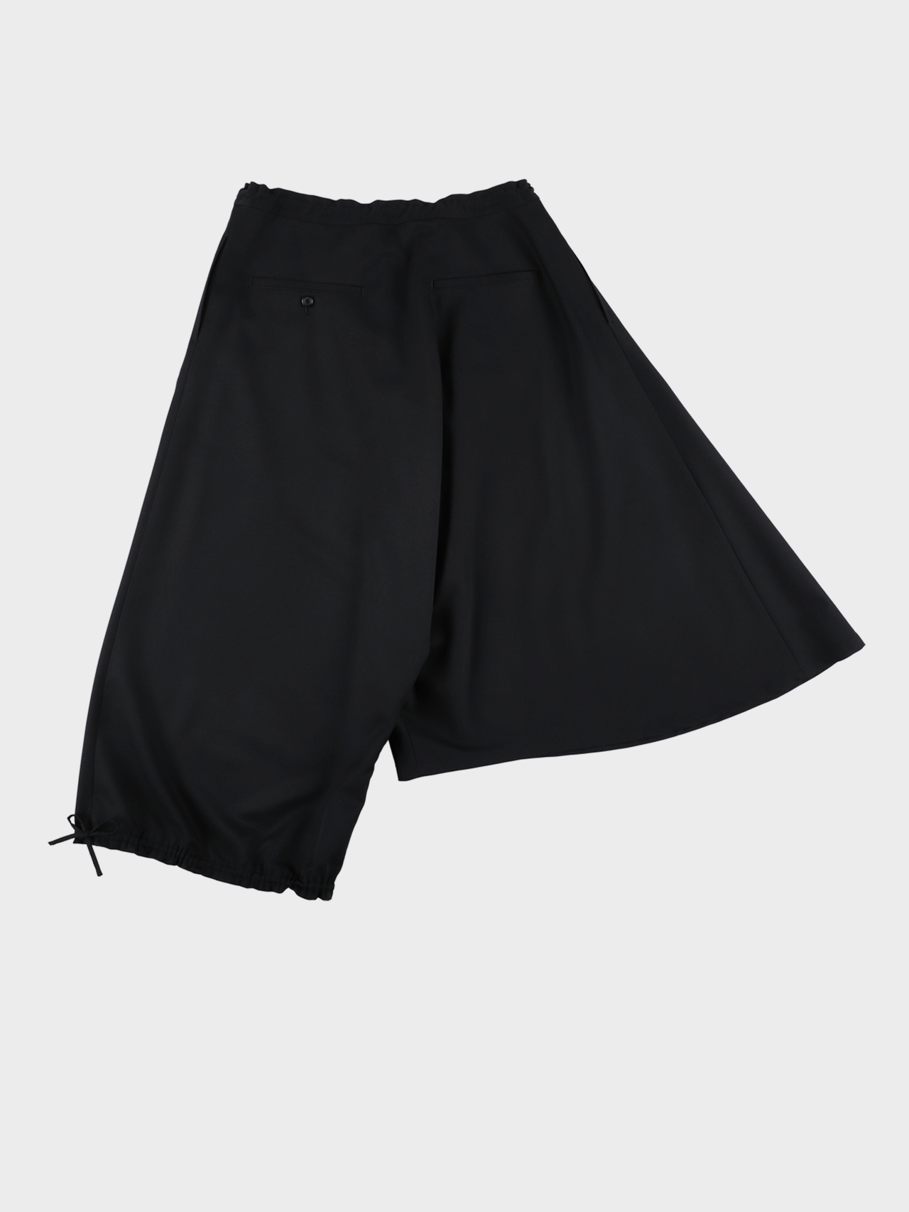 【12月20日(土)販売開始】Sulvam / GABARDINE ASYMMETRY BALLOON PANTS (BLACK)