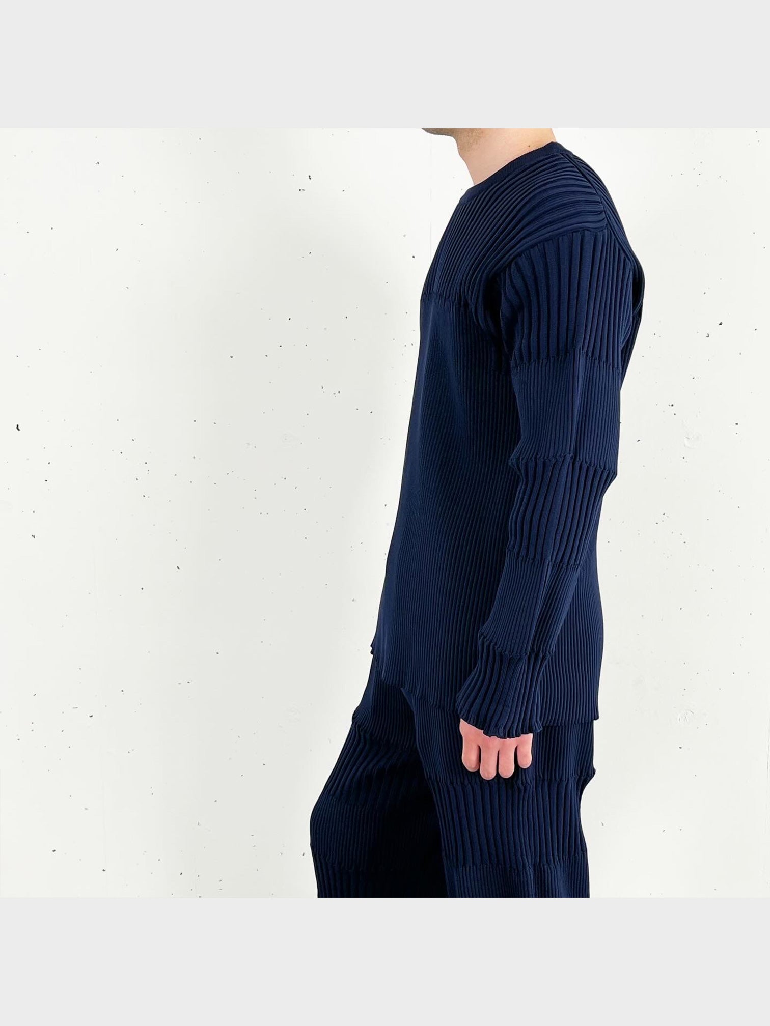 CFCL / FLUTED PULLOVER (NAVY)