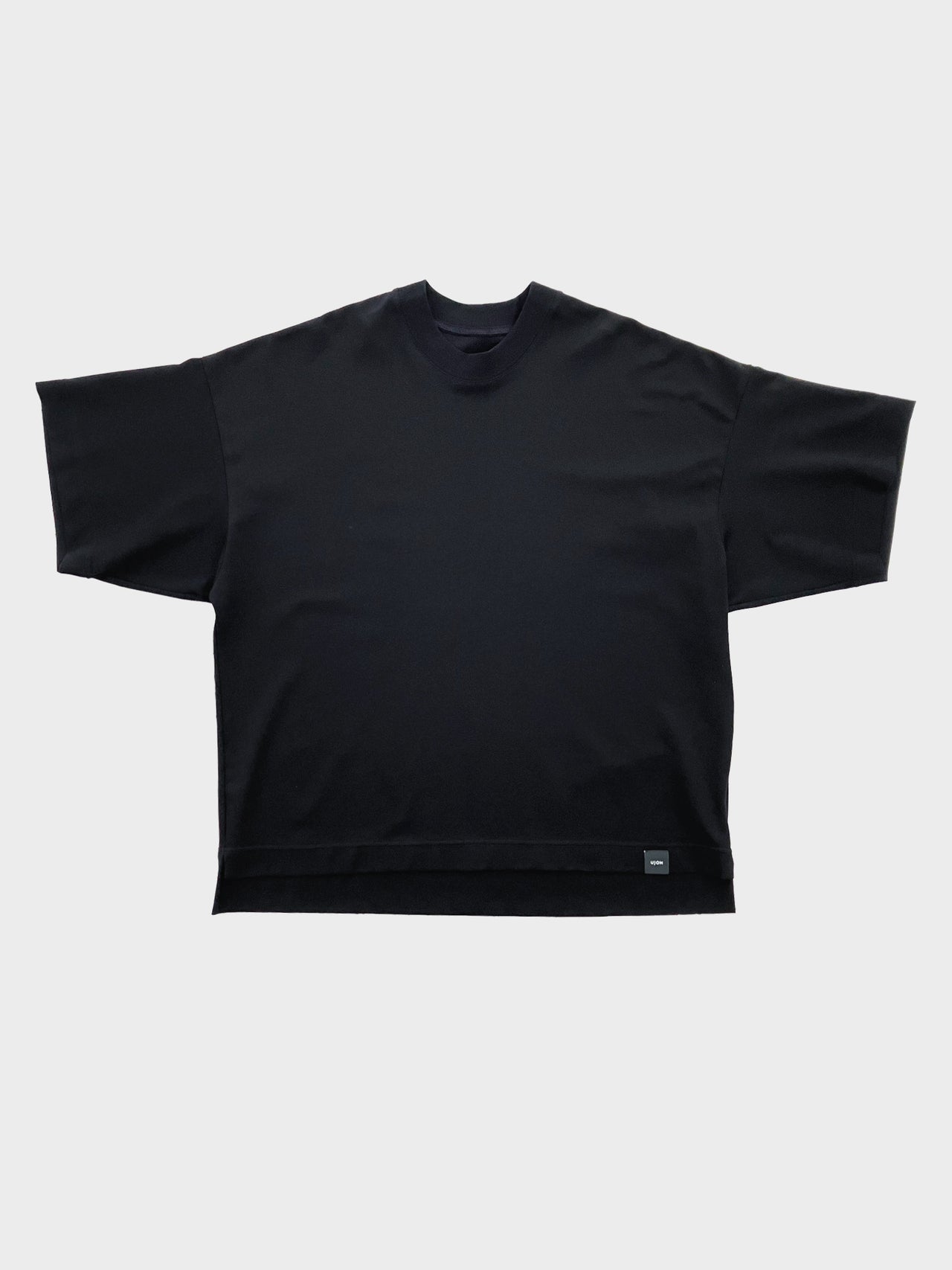 UJOH / CROPPED BOX TEE (BLACK)