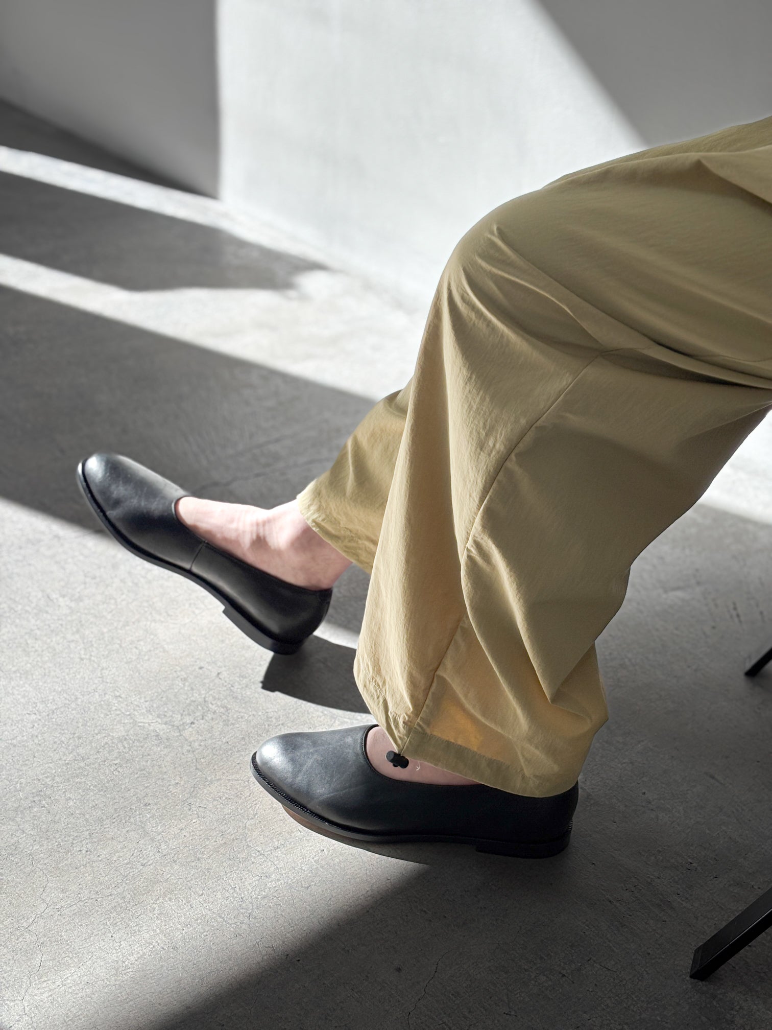 DELMONACO / Men's pumps (BLACK)