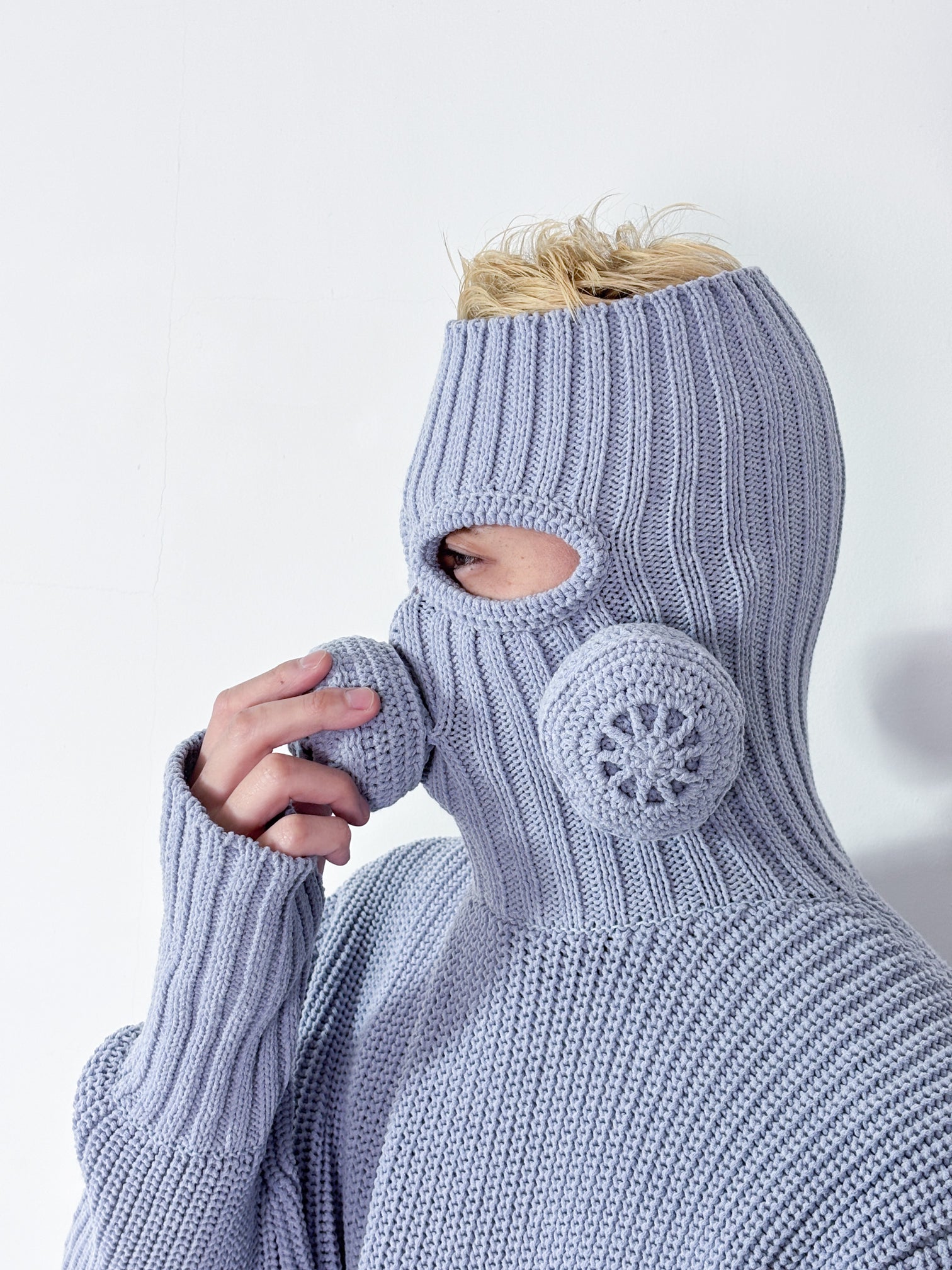 doublet / GAS MASK TURTLENECK KNIT (BLUE)