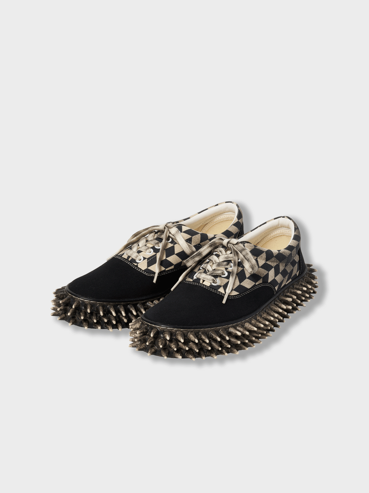 【12月13(土)販売開始】doublet / DIRTY SPIKE CANVAS SNEAKER (BLACK)