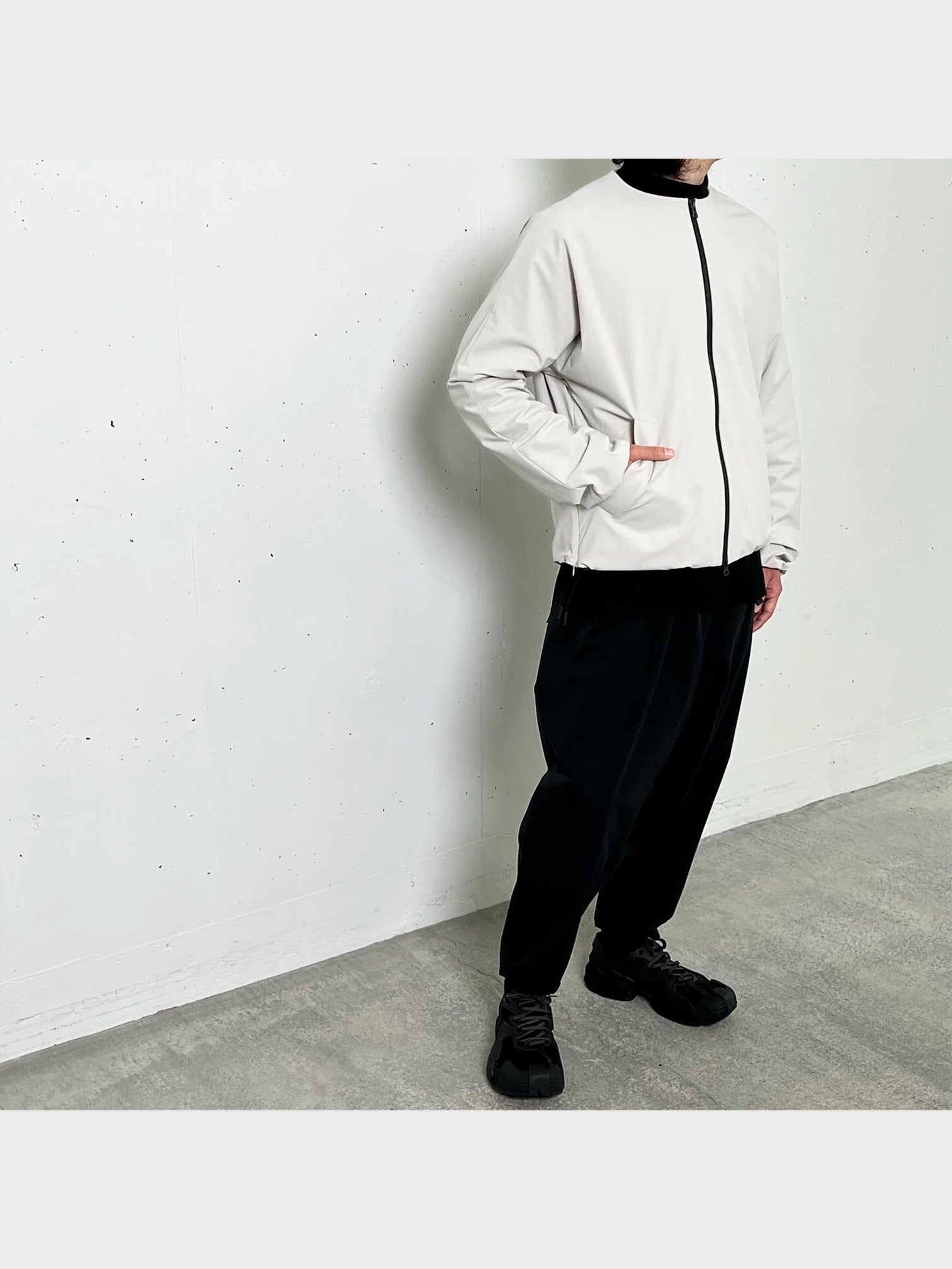 FUMITO GANRYU / TAPERED EASY TECH PANTS (BLACK)