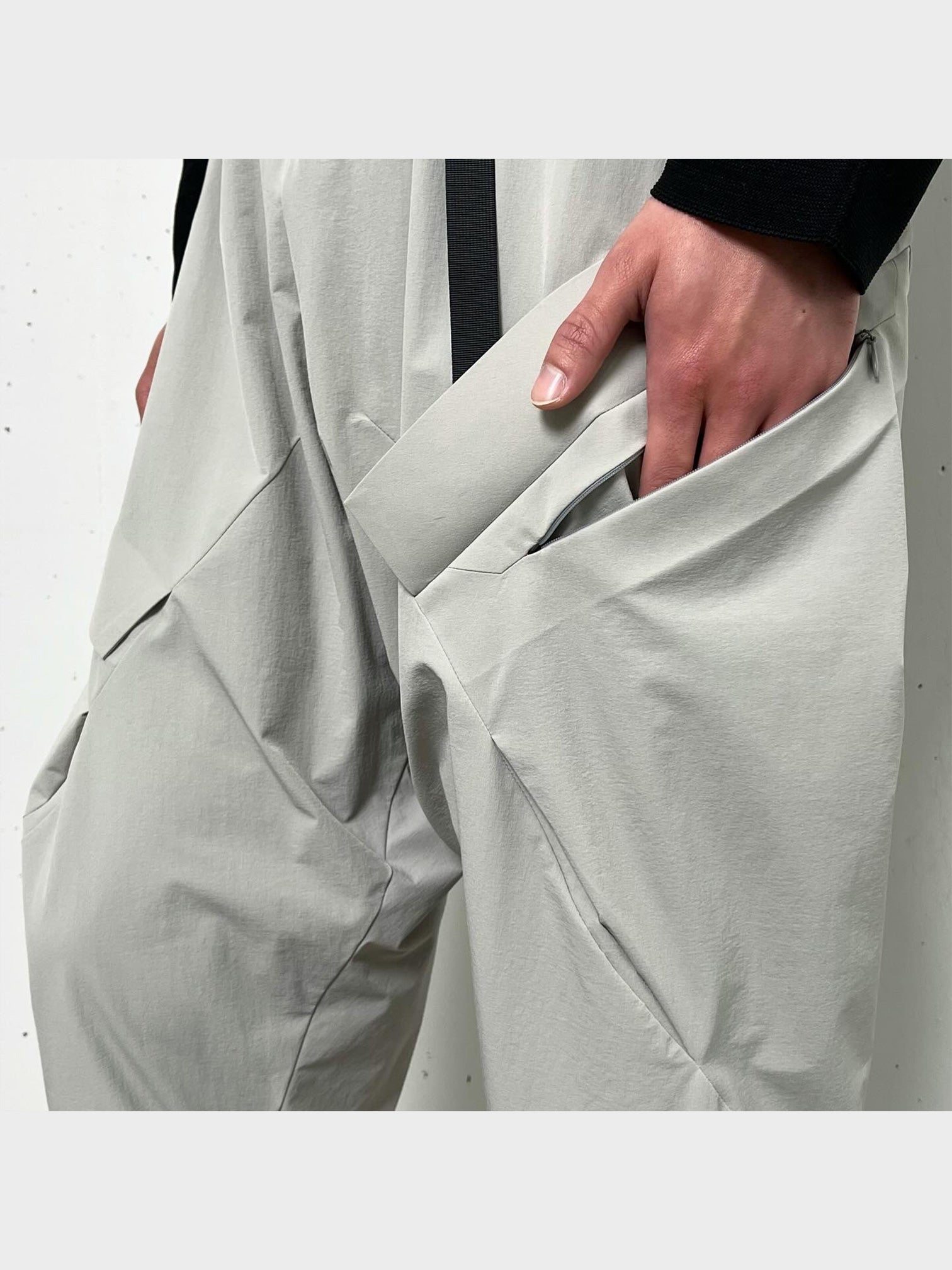 40%OFF】FUMITO GANRYU / VENTILATION POCKET EASY TECH PANTS (LIGHT GRAY