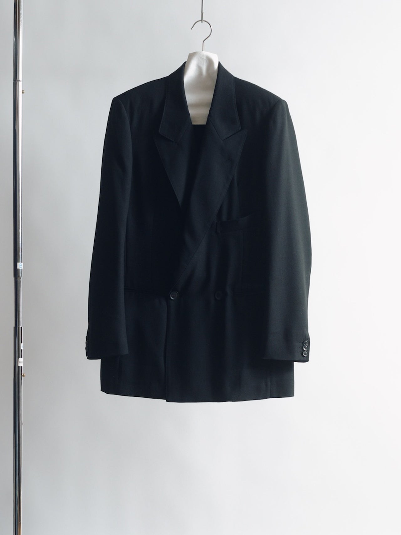 SOSHIOTSUKI / INTERLINING POCKET RAYON GABARDINE JACKET (CHARCOAL BLACK)