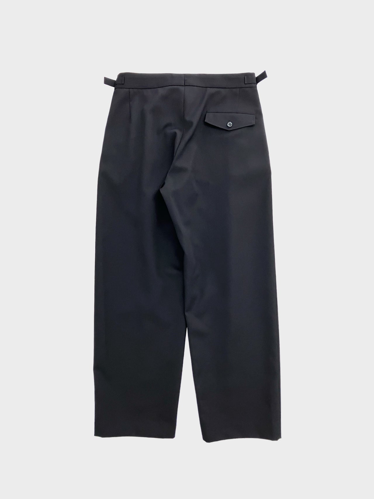 UJOH / IN TUCK PANTS (BLACK)