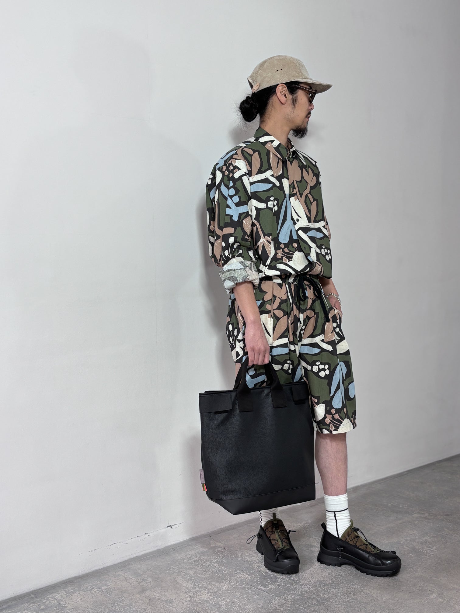 Hender Scheme / neo tarp trek (BLACK×KHAKI)