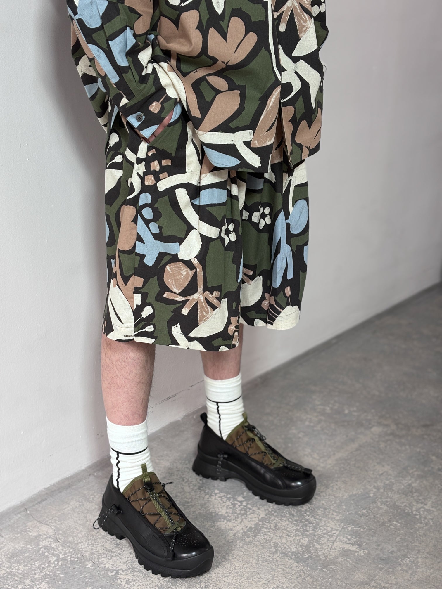 Hender Scheme / neo tarp trek (BLACK×KHAKI)