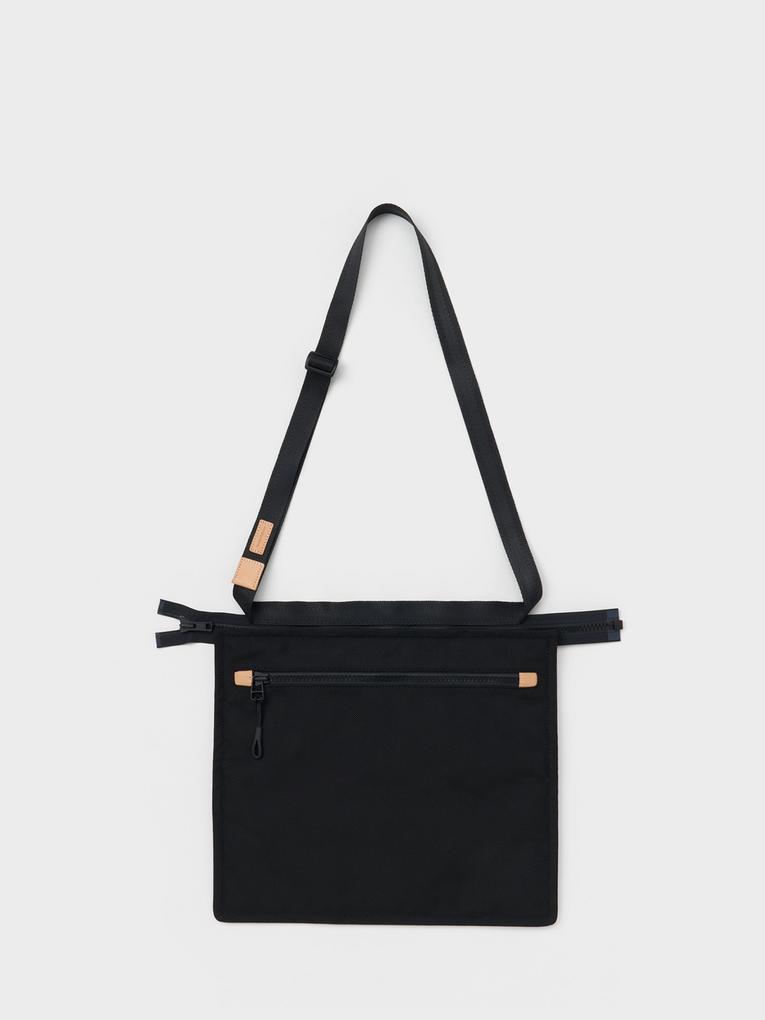 Hender Scheme / module tote bag (BLACK×NATURAL)