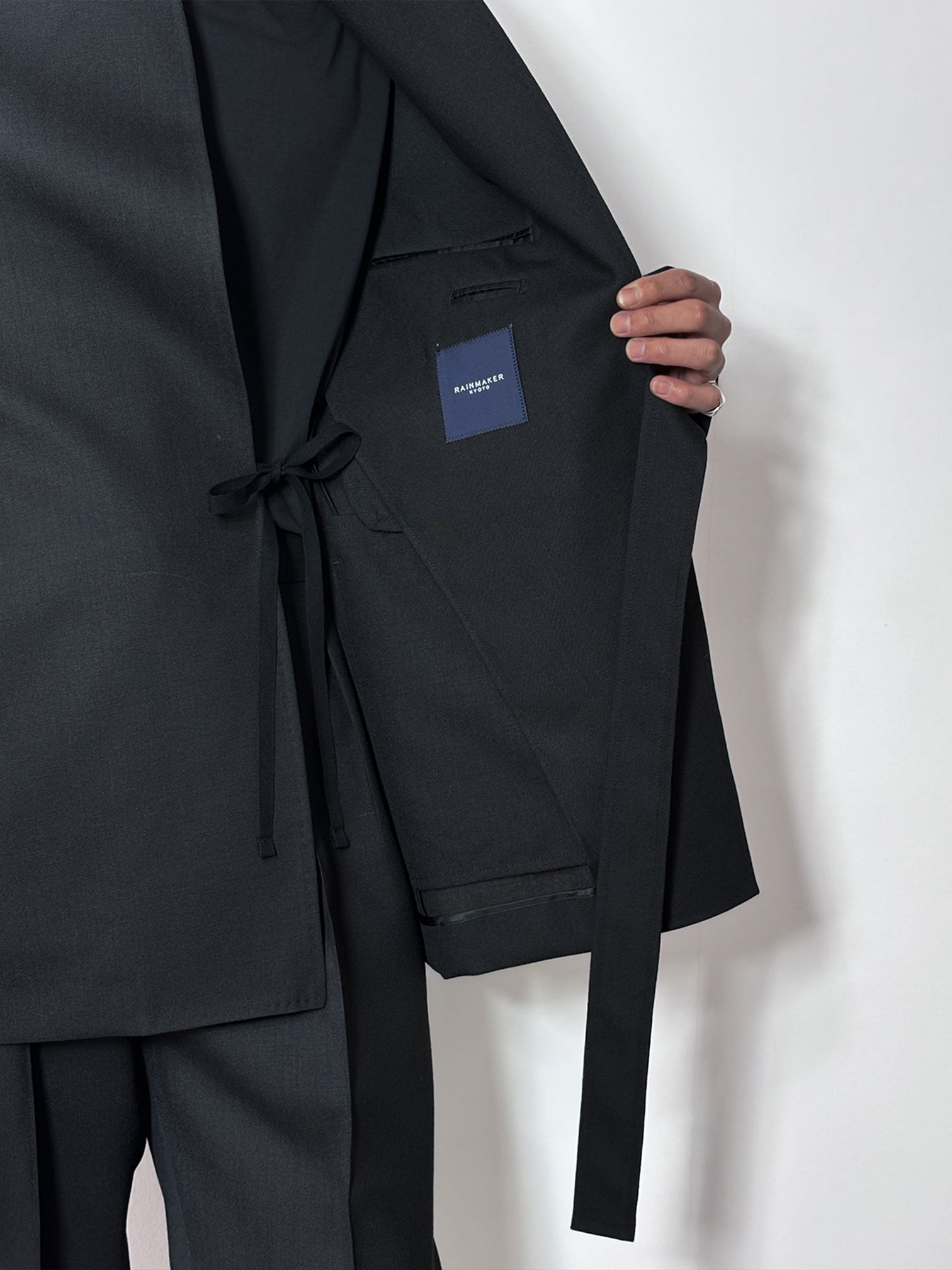 RAINMAKER / SHAWL COLLAR BELTED JACKET (BLACK)