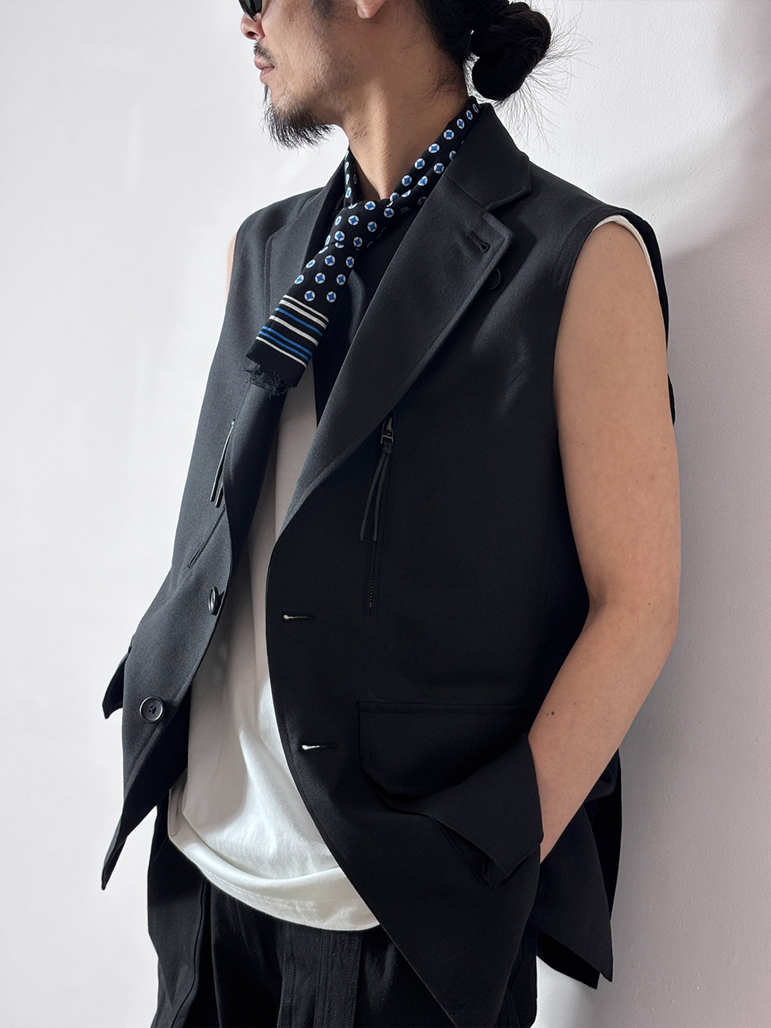 RAINMAKER / TRAVERSE VEST (BLACK)