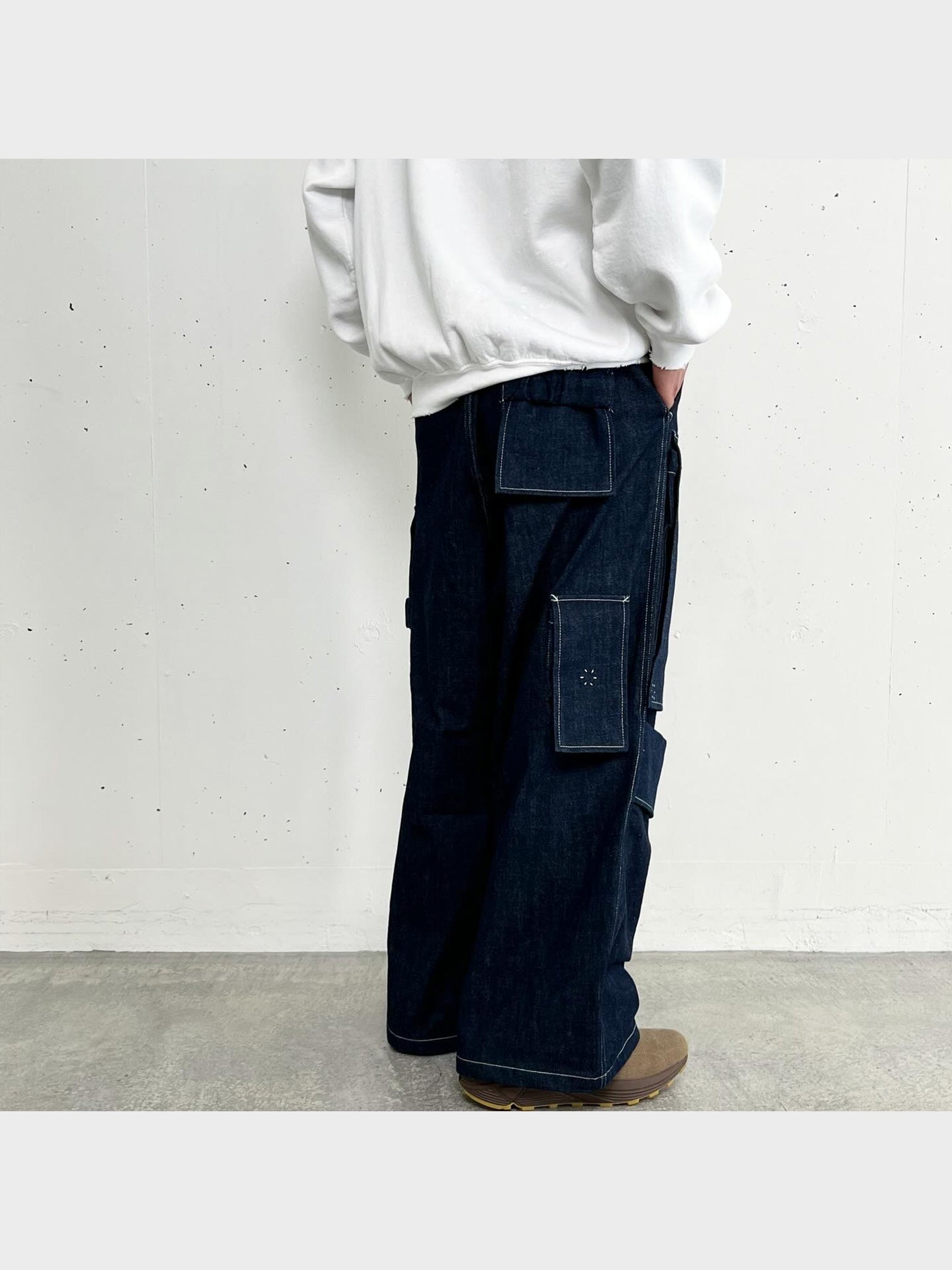 Sasquatchfabrix. / UTILITY FULL FLAP DENIM PANTS (INDIGO NAVY)