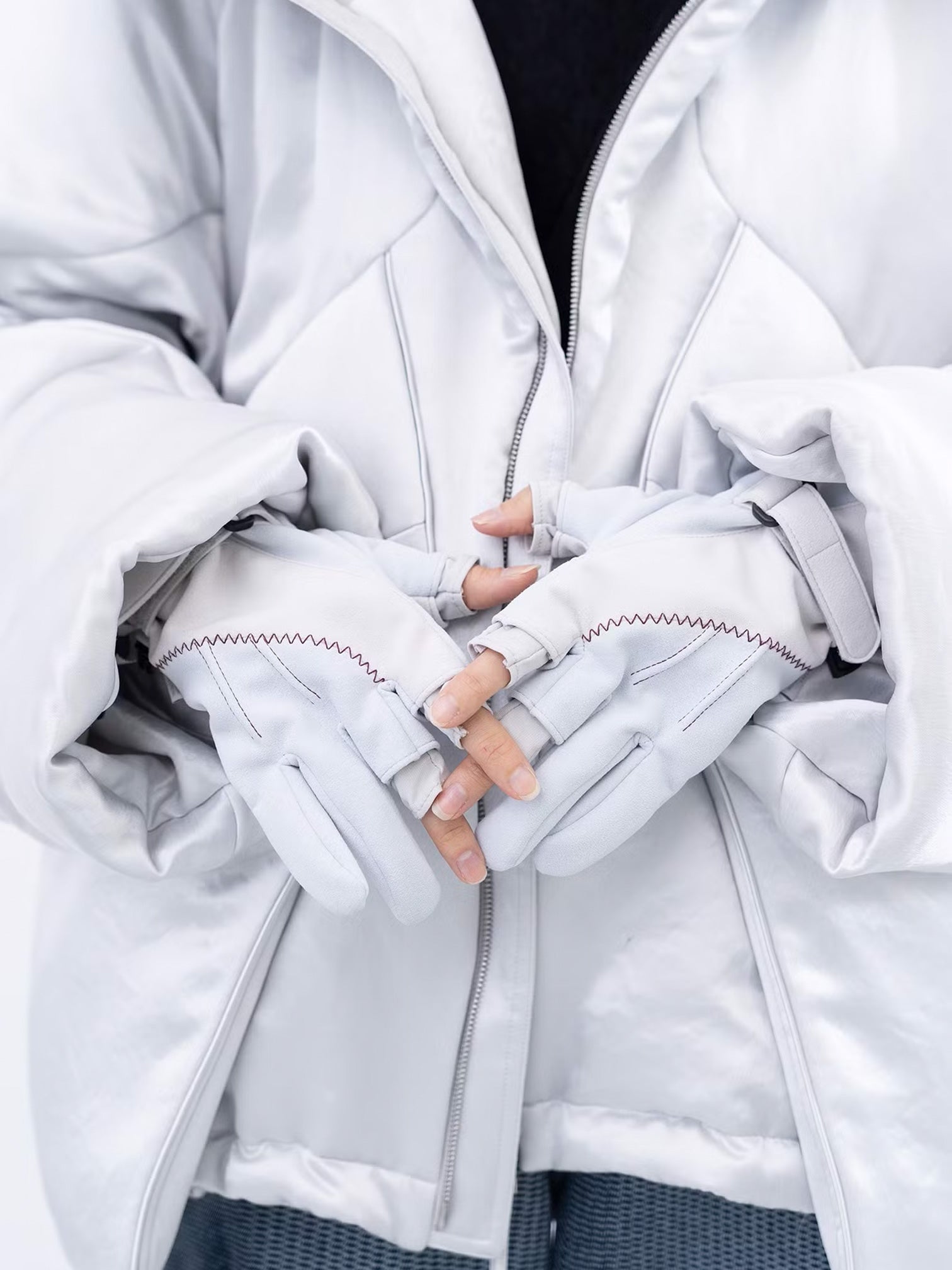 HATRA / Study Gloves (ICE)