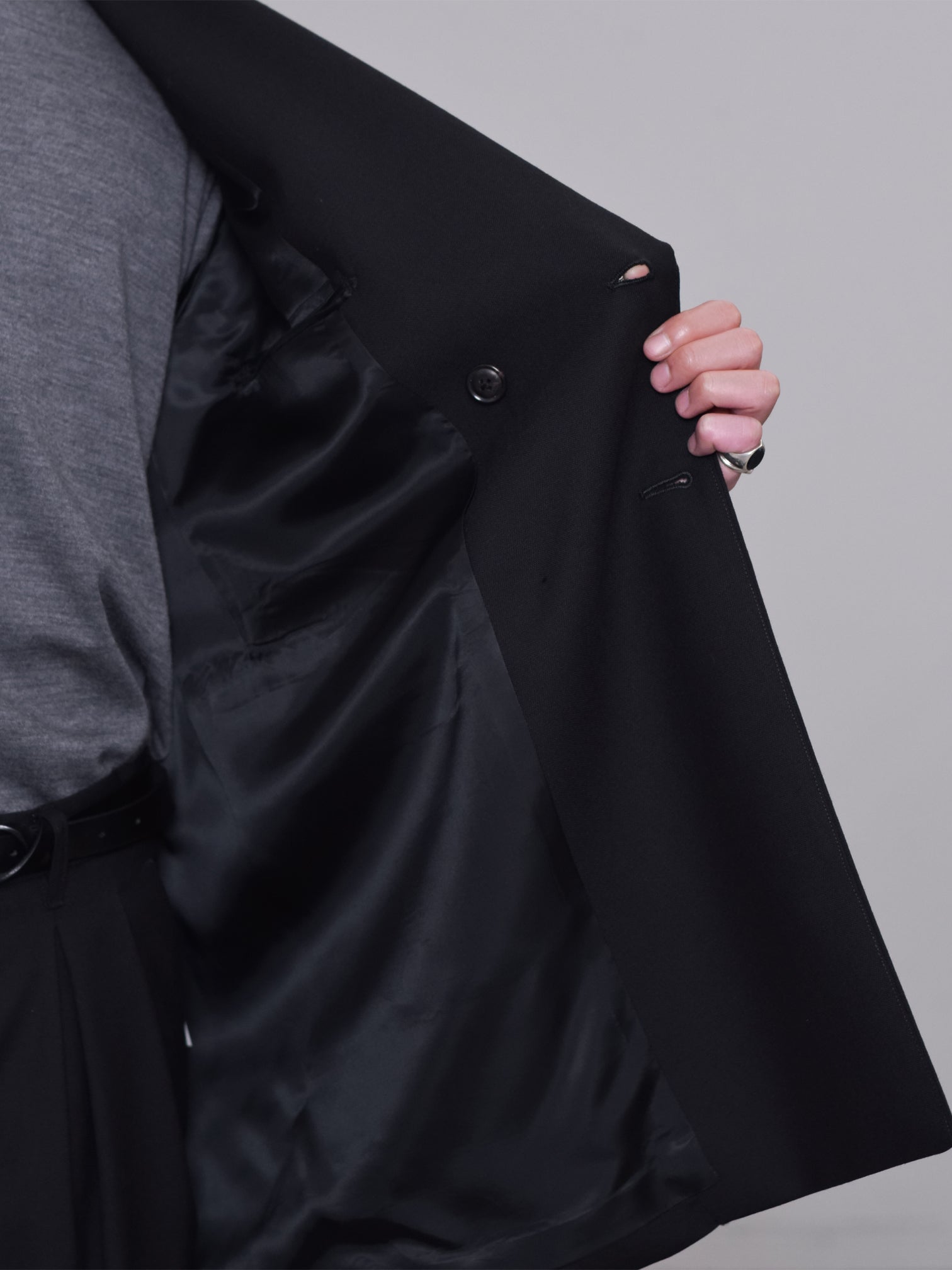 URU / DOUBLE BREASTED JACKET (BLACK)