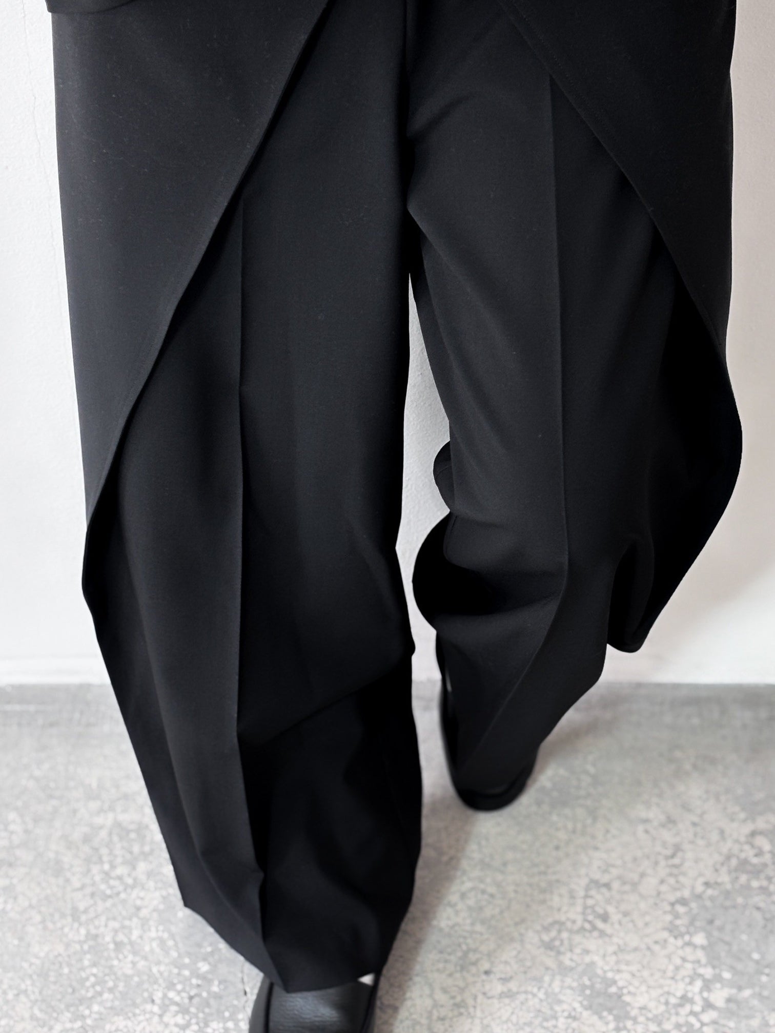 HATRA / Dia Trousers (BLACK)