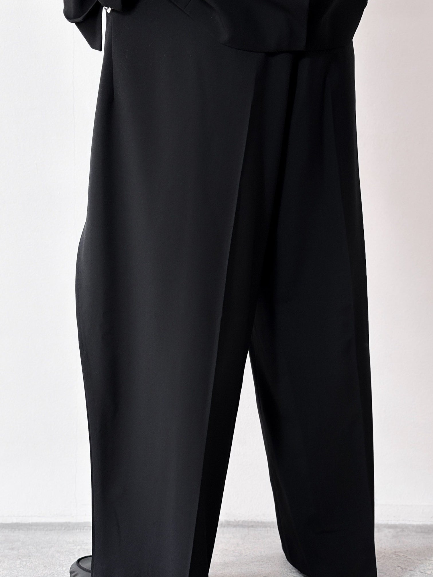 HATRA / Dia Trousers (BLACK)