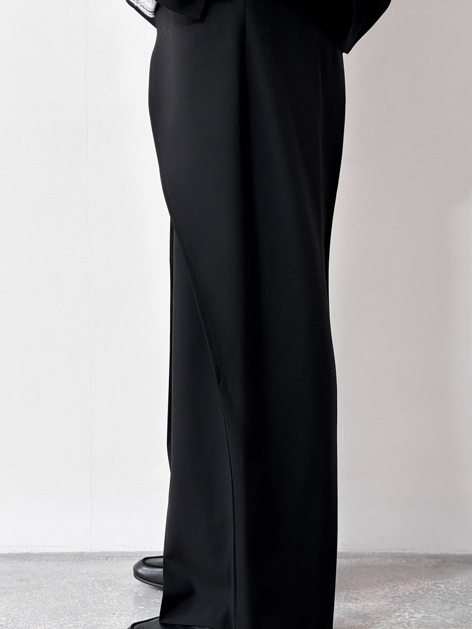 HATRA / Dia Trousers (BLACK)