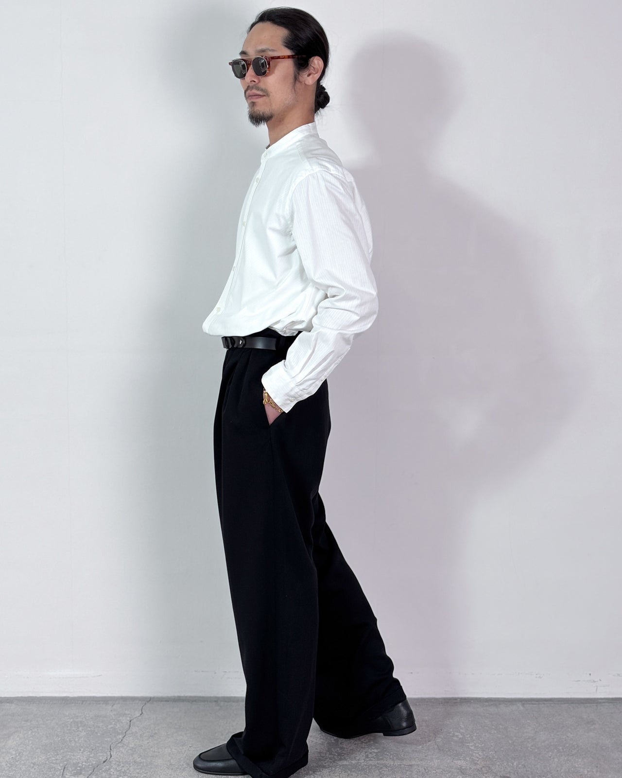 【4月18日(土)12:00販売開始】SOSHIOTSUKI / CURTAIN-WAIST JUMPSUIT (WHITE × BLACK)