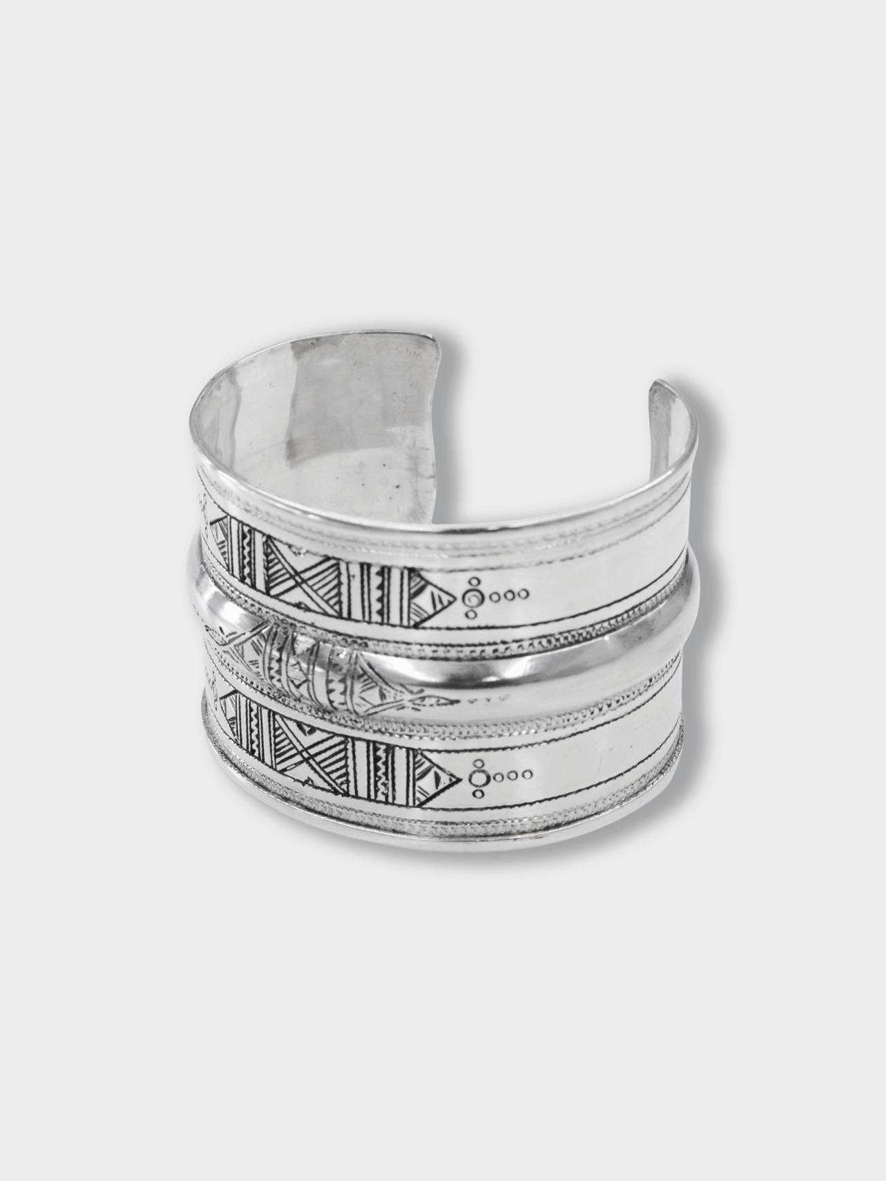 Touareg Silver / CARVING BANGLE LARGE