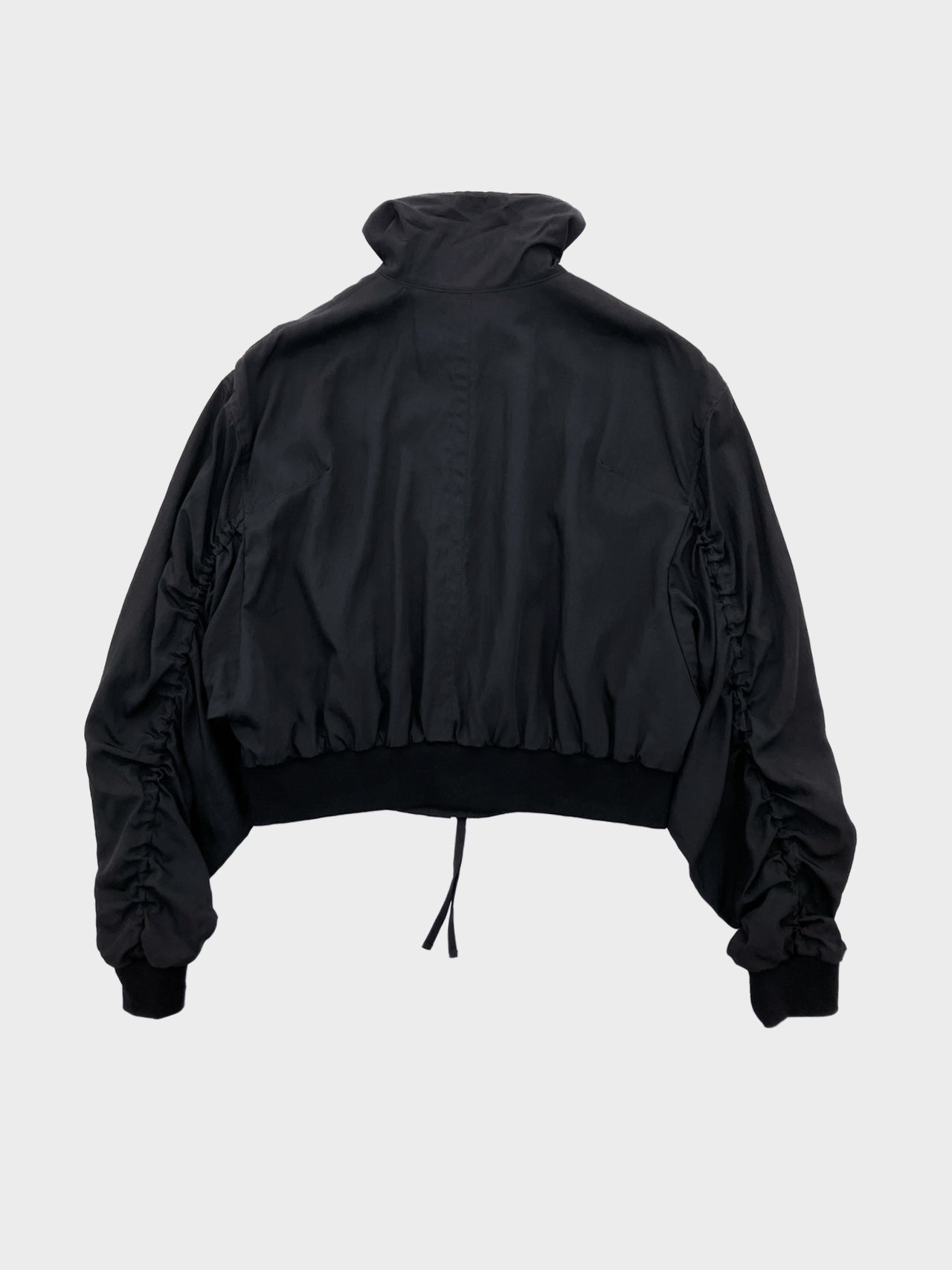 UJOH / VOLUME SLEEVE BLOUSON (BLACK)